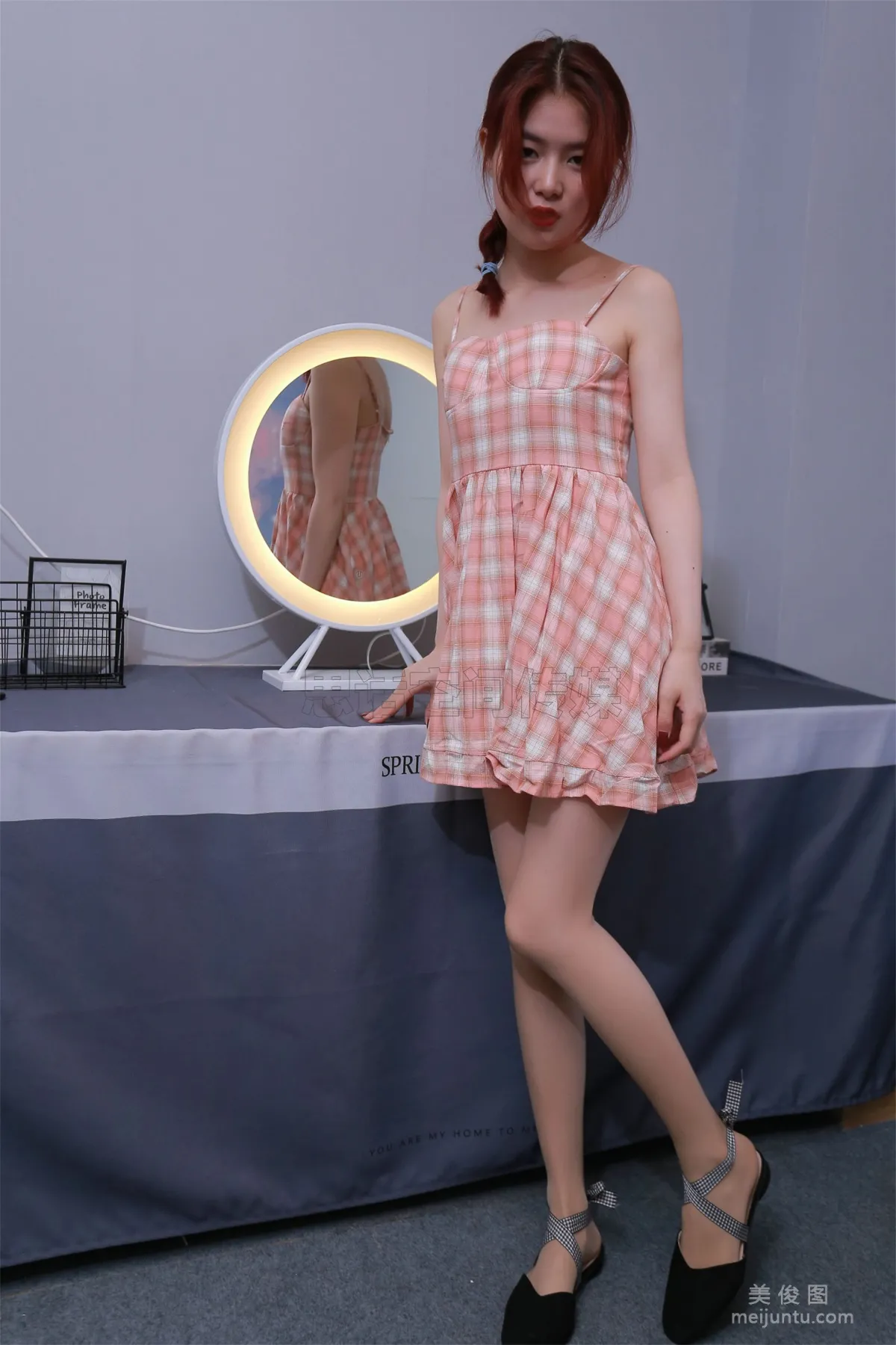 [思话SiHua] SH158 筱蝶 - 桌上的肉丝女孩47