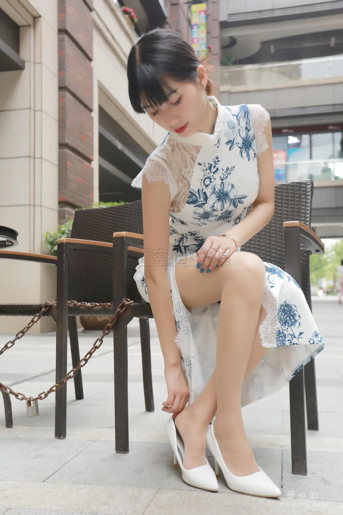 [SiHua] SH187 Shi Shi, Qipao Goddess in Flesh Stockings photo 24