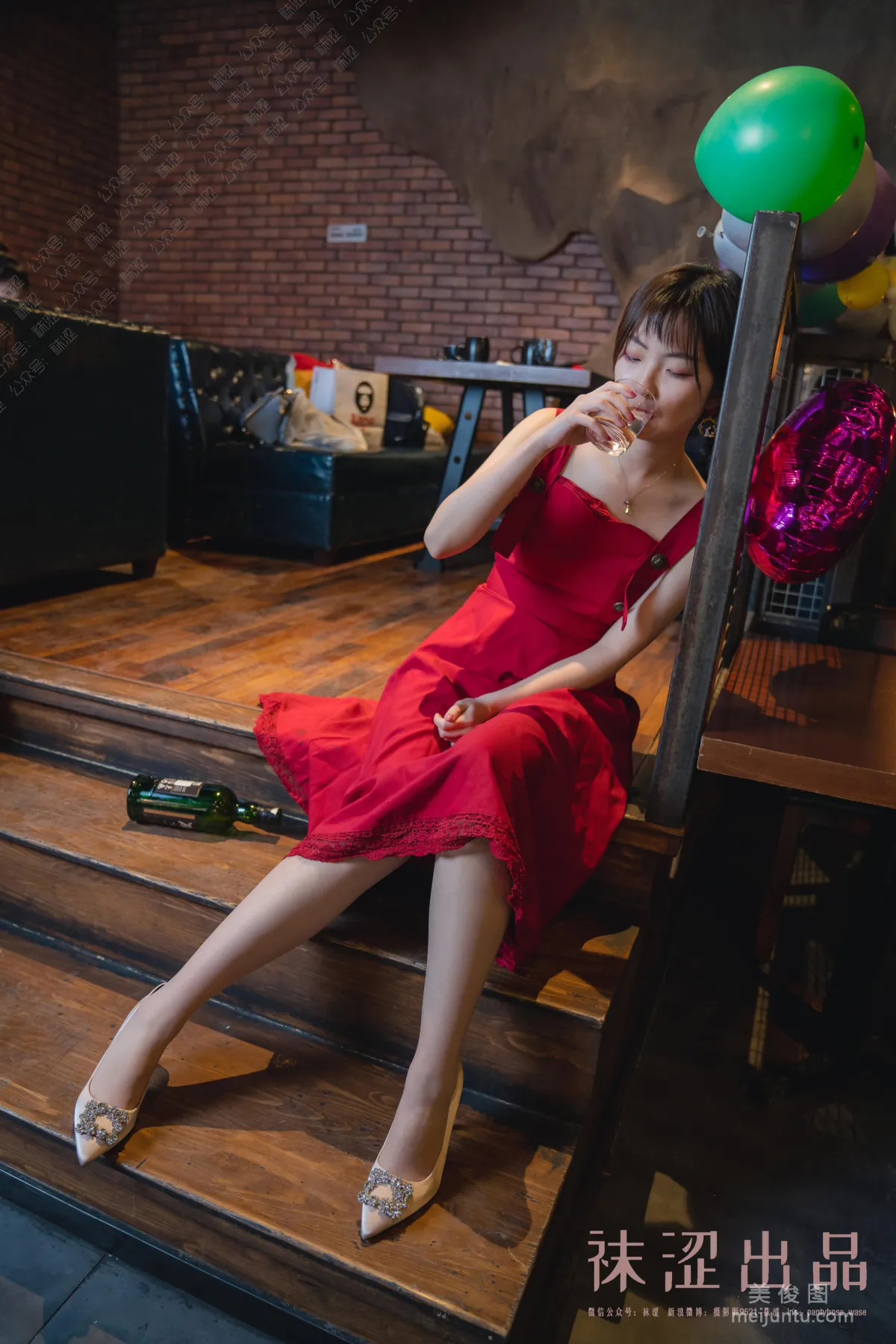 [襪澀] VOL.057 暖暖 - 紅色長裙 24