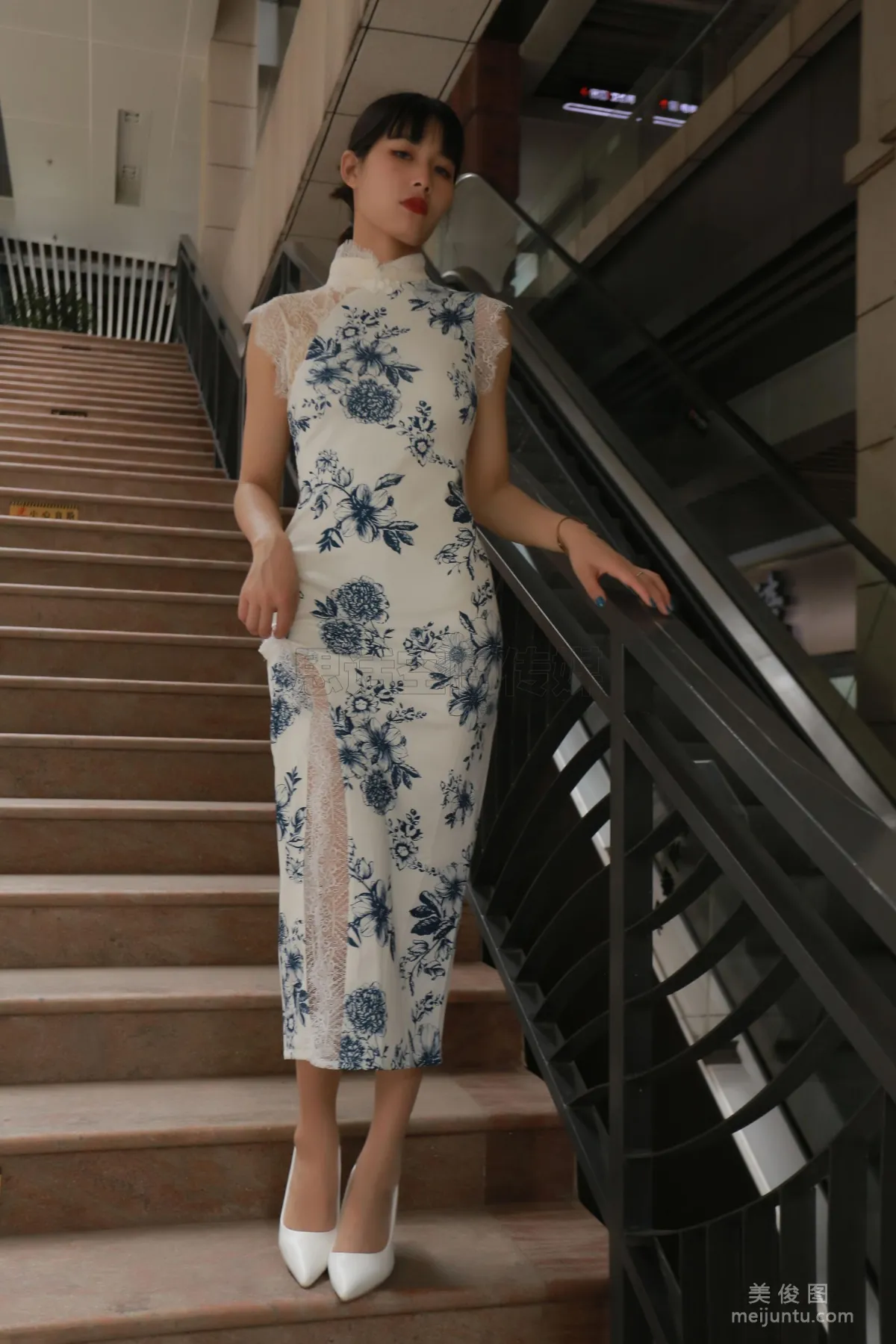 [SiHua] SH187 Shi Shi, Qipao Goddess in Flesh Stockings photo 48