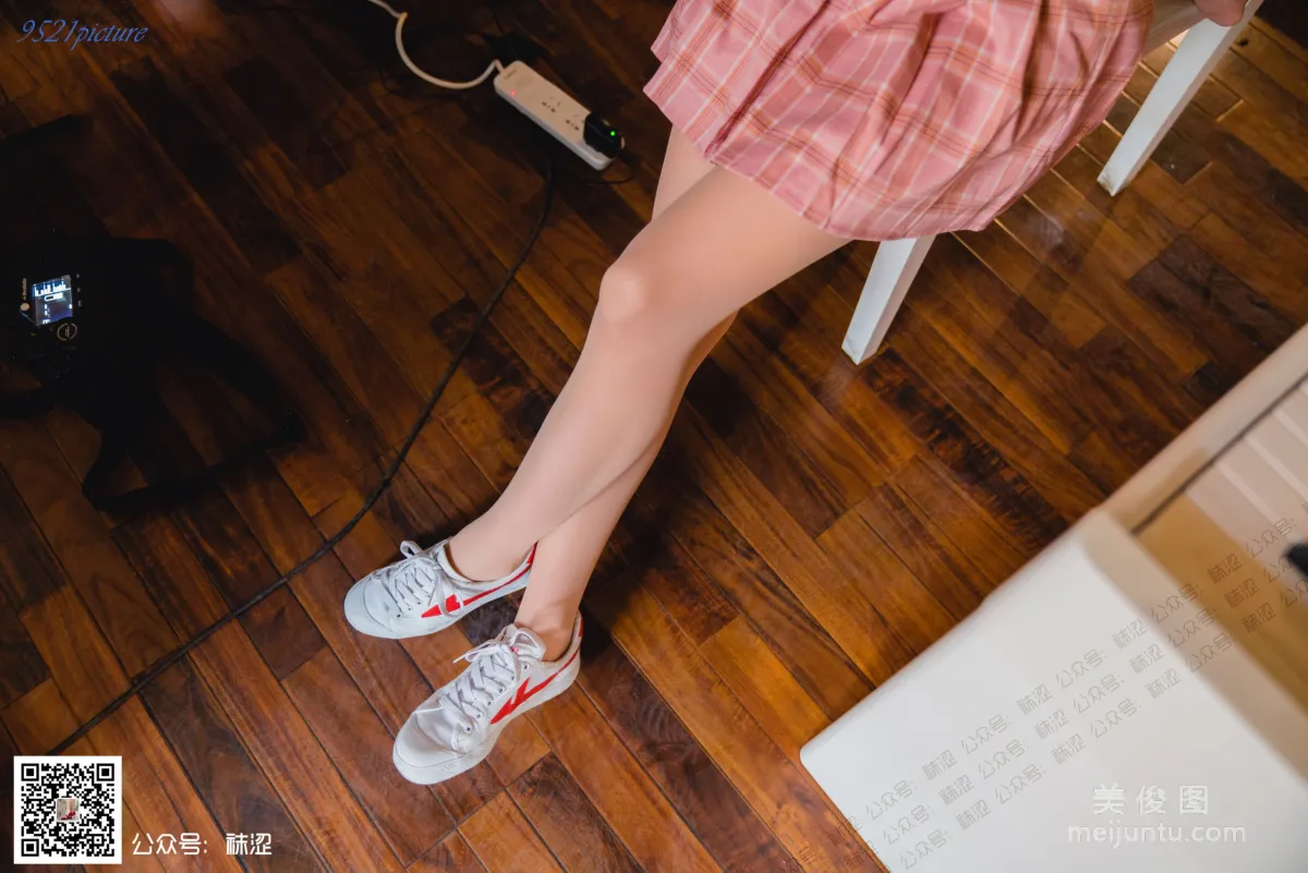 [Wase] VOL.029 Xue Li, Pink Pleated Skirt and Skin-Tone Velvet Stockings photo 10