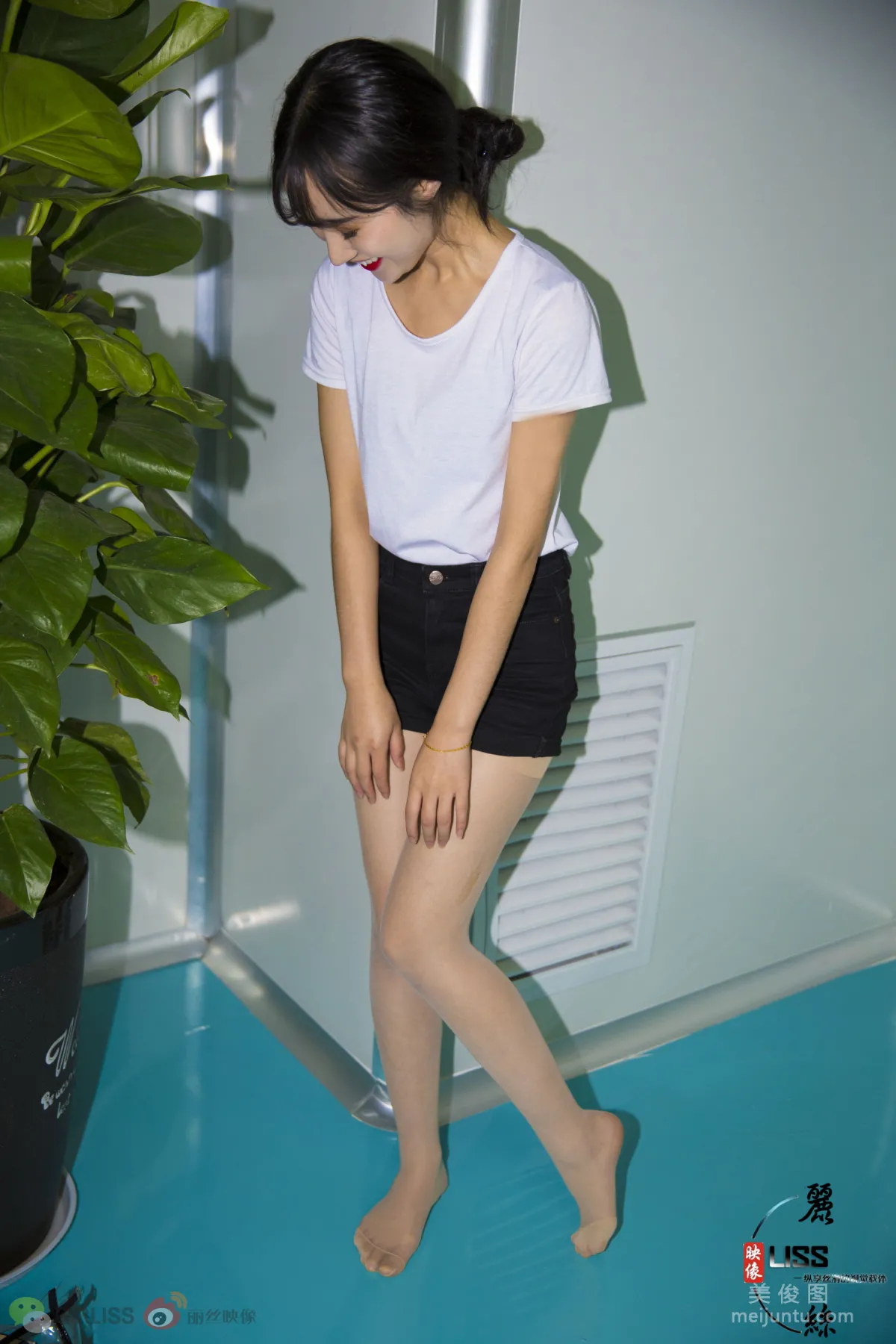 GIRLISS photo 47