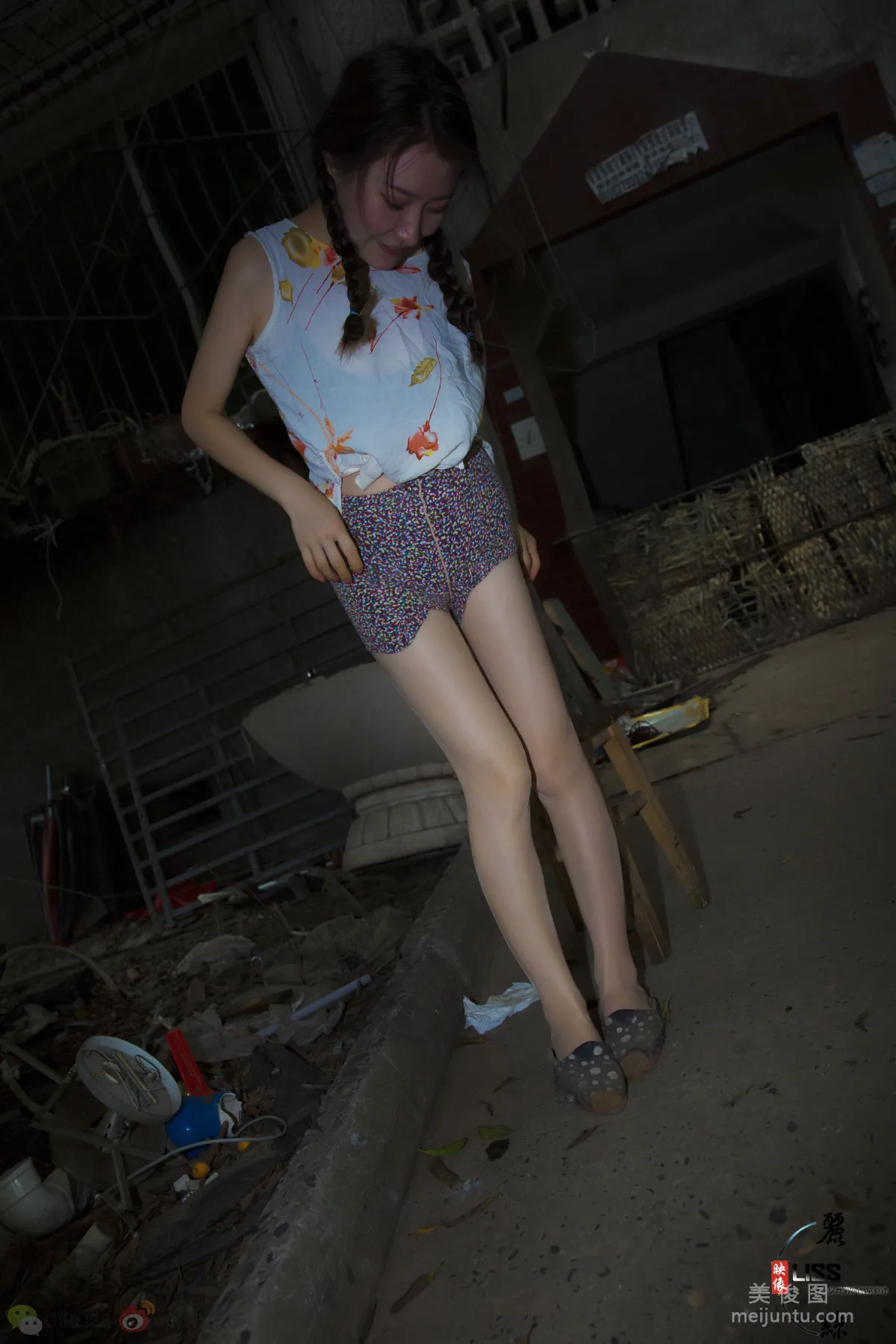 GIRLISS photo 13