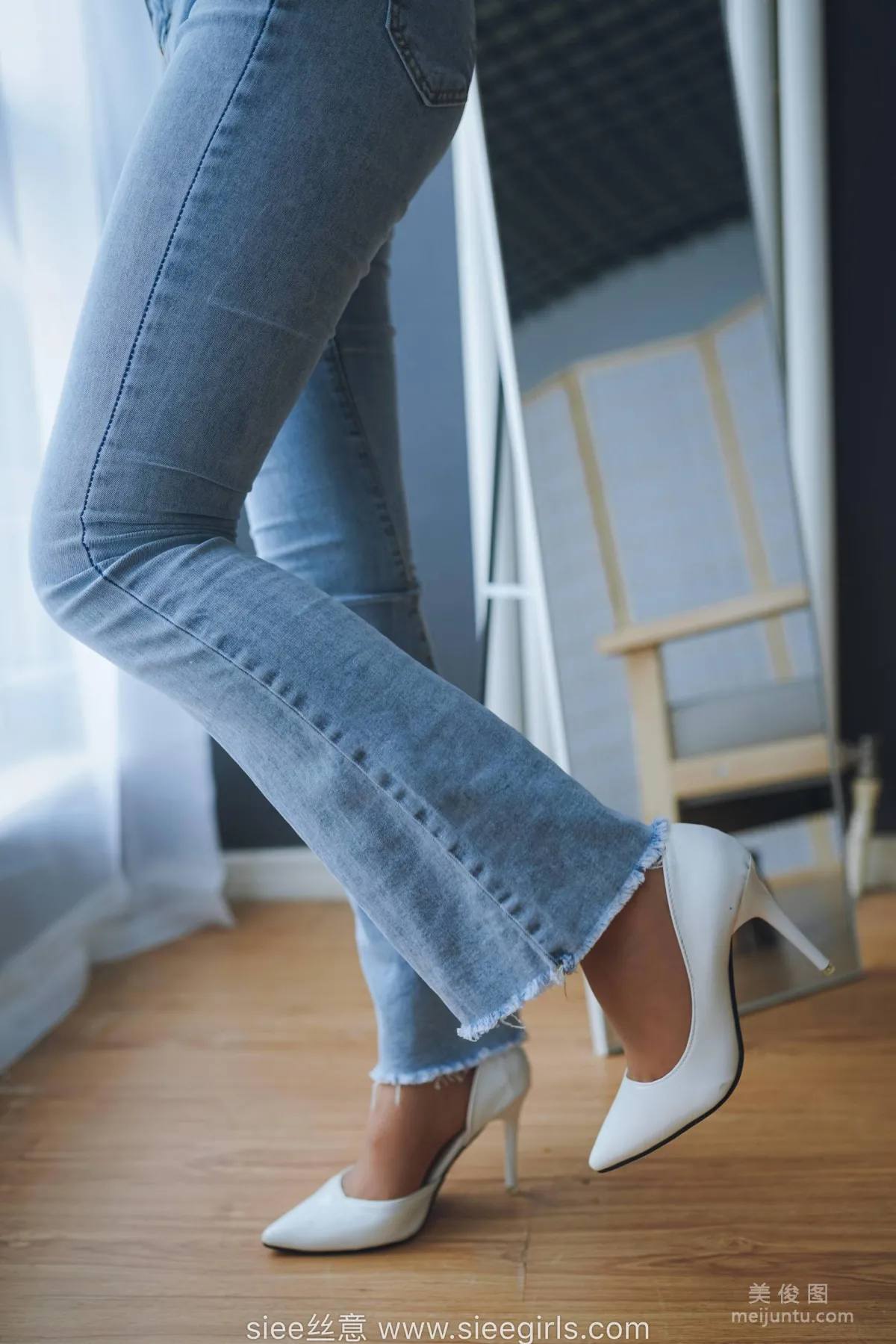 [SIEE] No.471 Wen Wen - White High Heels, Stockings in Pants photo 2