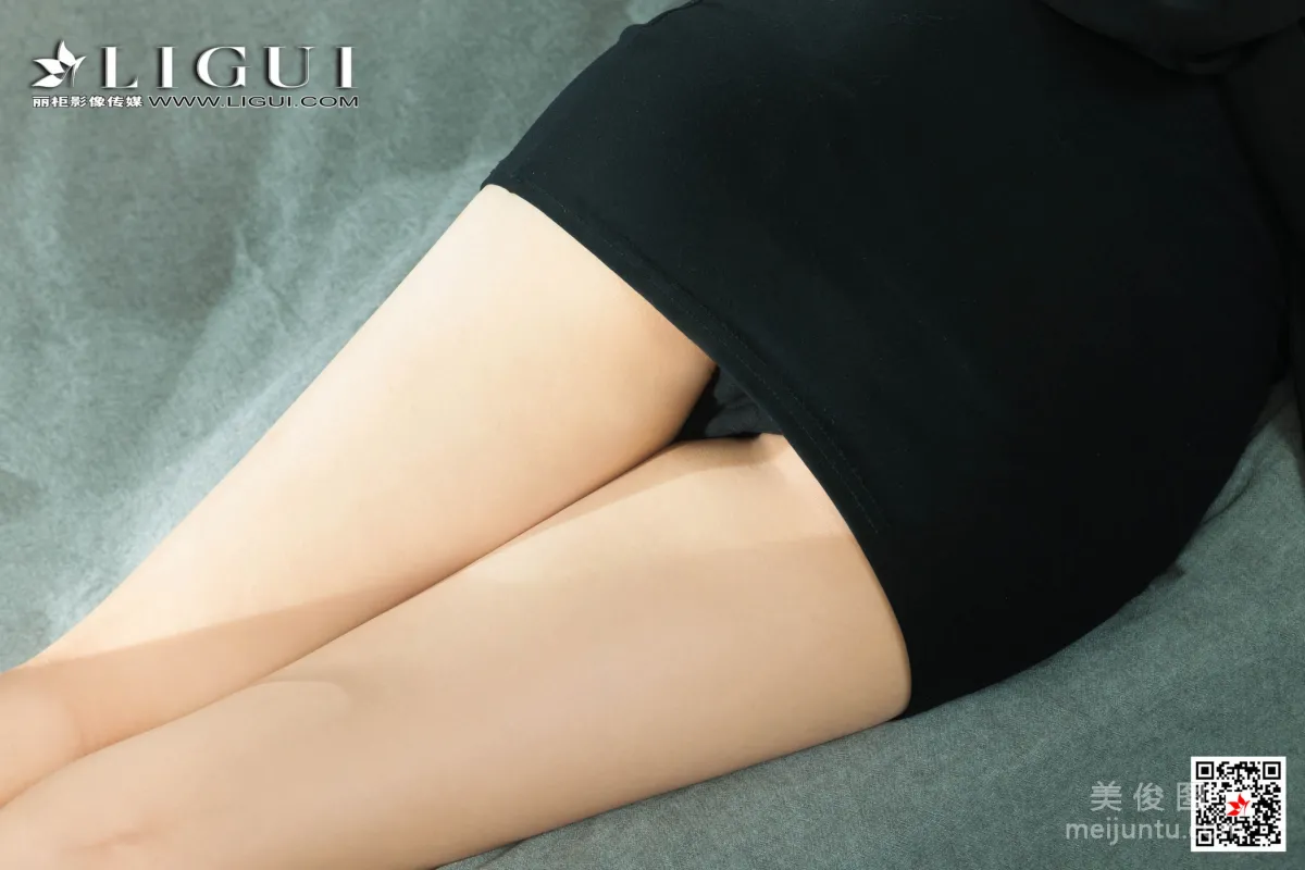 [Ligui] Model Li Tongxue - Black Stockings OL Beautiful Legs and Jade Feet photo 65