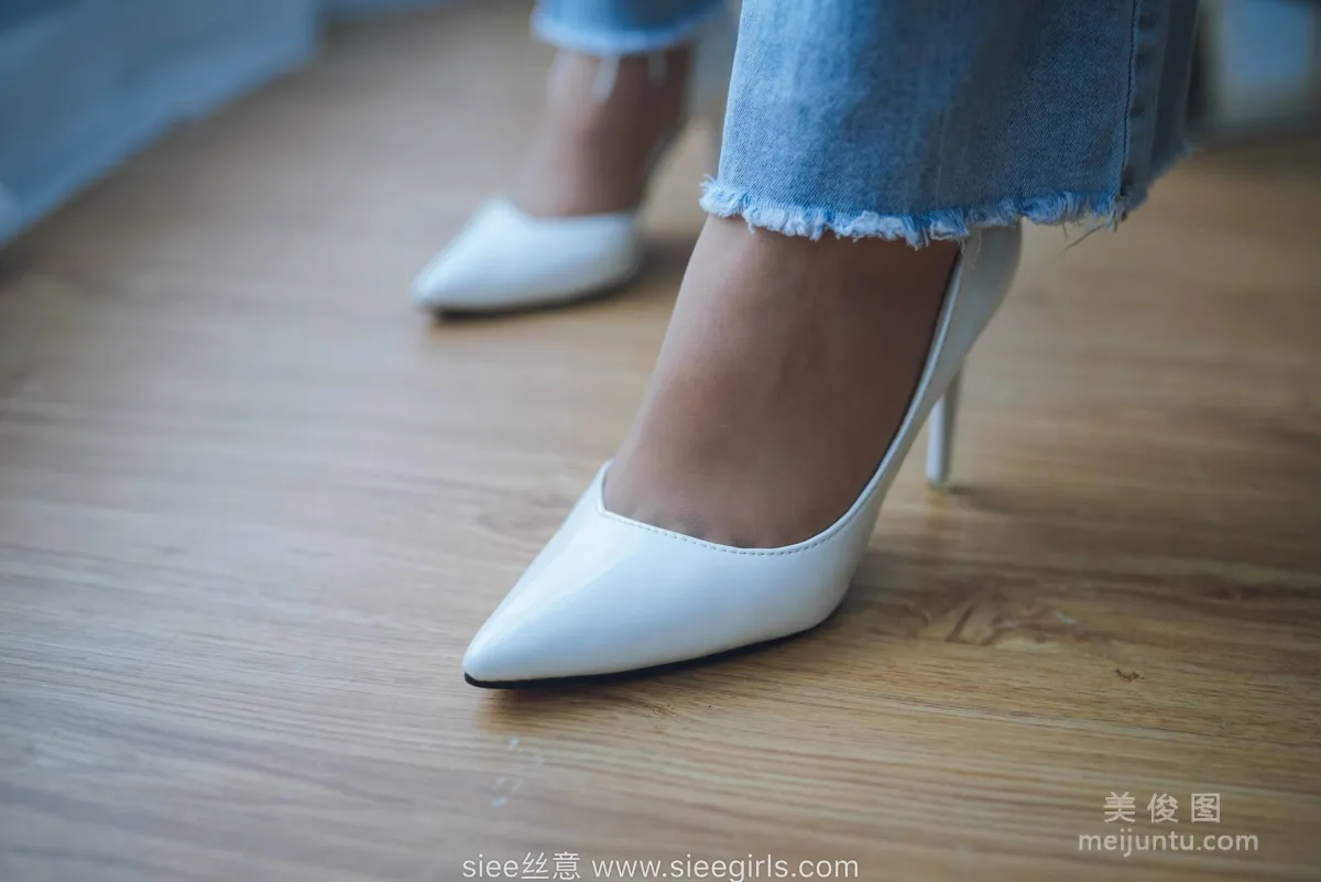 [SIEE] No.471 Wen Wen - White High Heels, Stockings in Pants photo 43