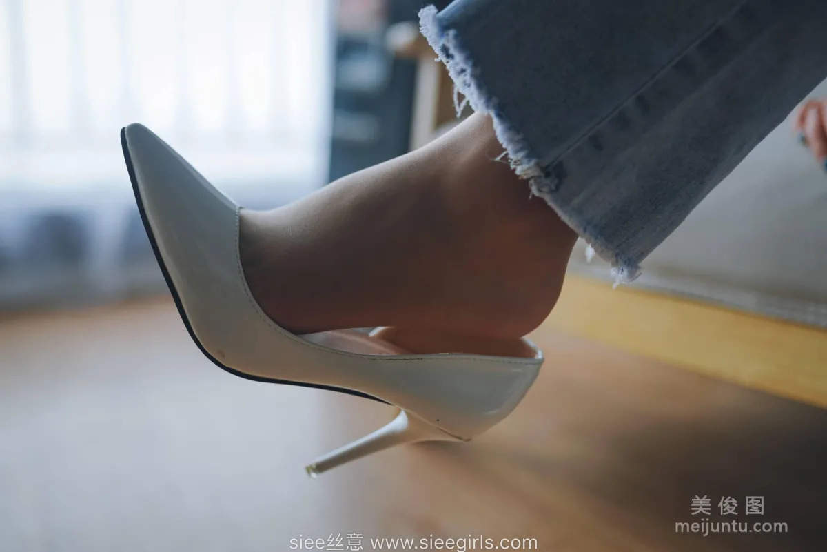 [SIEE] No.471 Wen Wen - White High Heels, Stockings in Pants photo 10