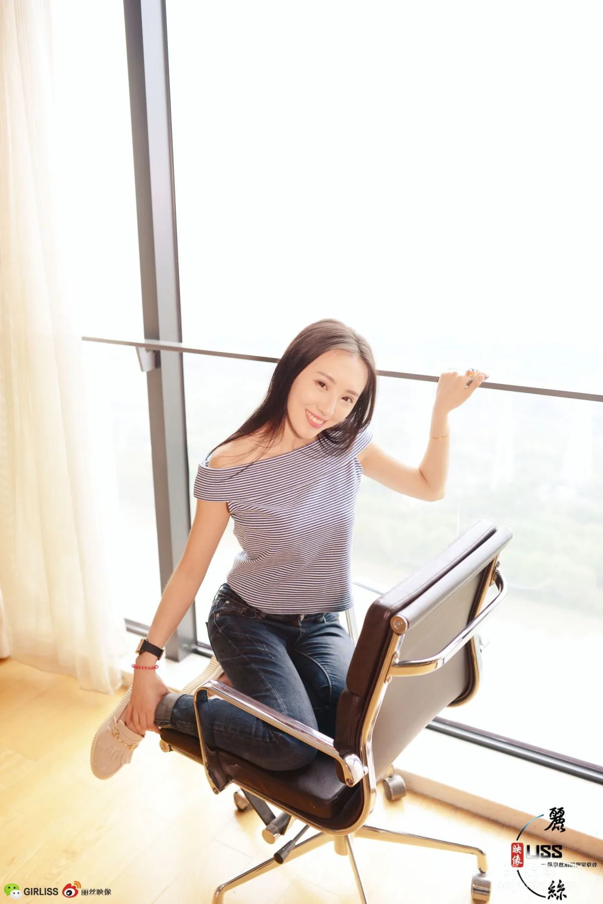 [丽丝映像GIRLISS]  你的微笑 写真套图13