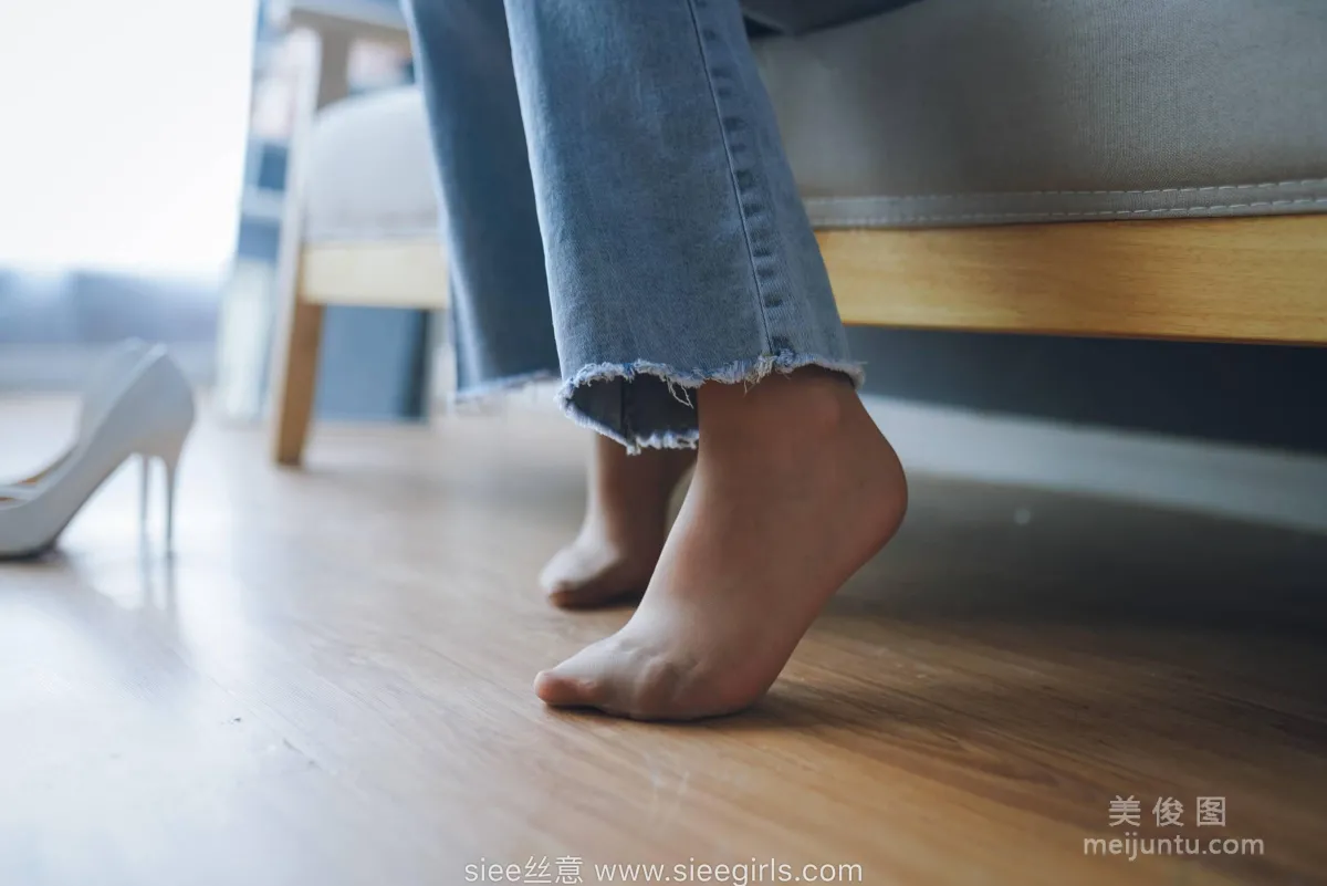 [SIEE] No.471 Wen Wen - White High Heels, Stockings in Pants photo 24