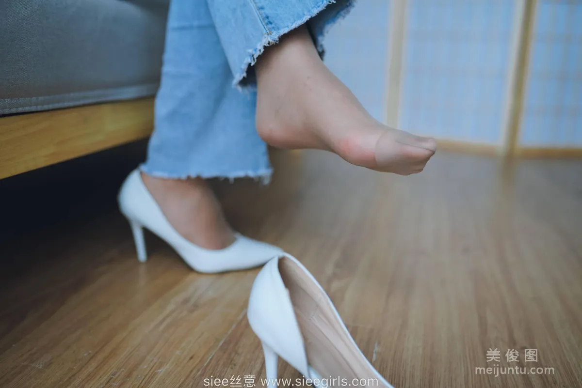 [SIEE] No.471 Wen Wen - White High Heels, Stockings in Pants photo 17