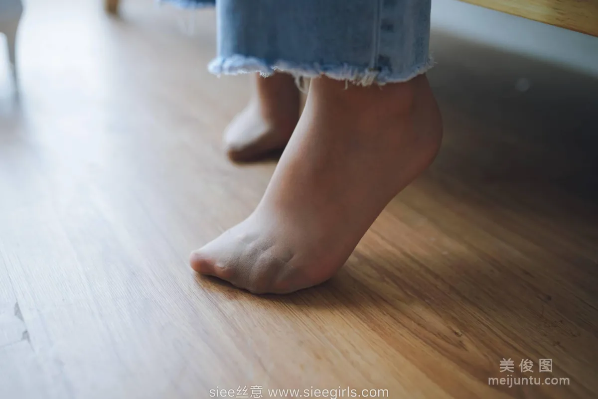 [SIEE] No.471 Wen Wen - White High Heels, Stockings in Pants photo 22