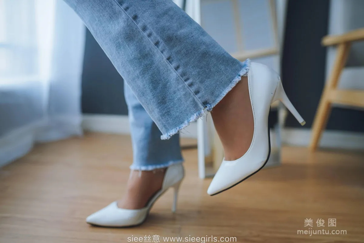 [SIEE] No.471 Wen Wen - White High Heels, Stockings in Pants photo 45