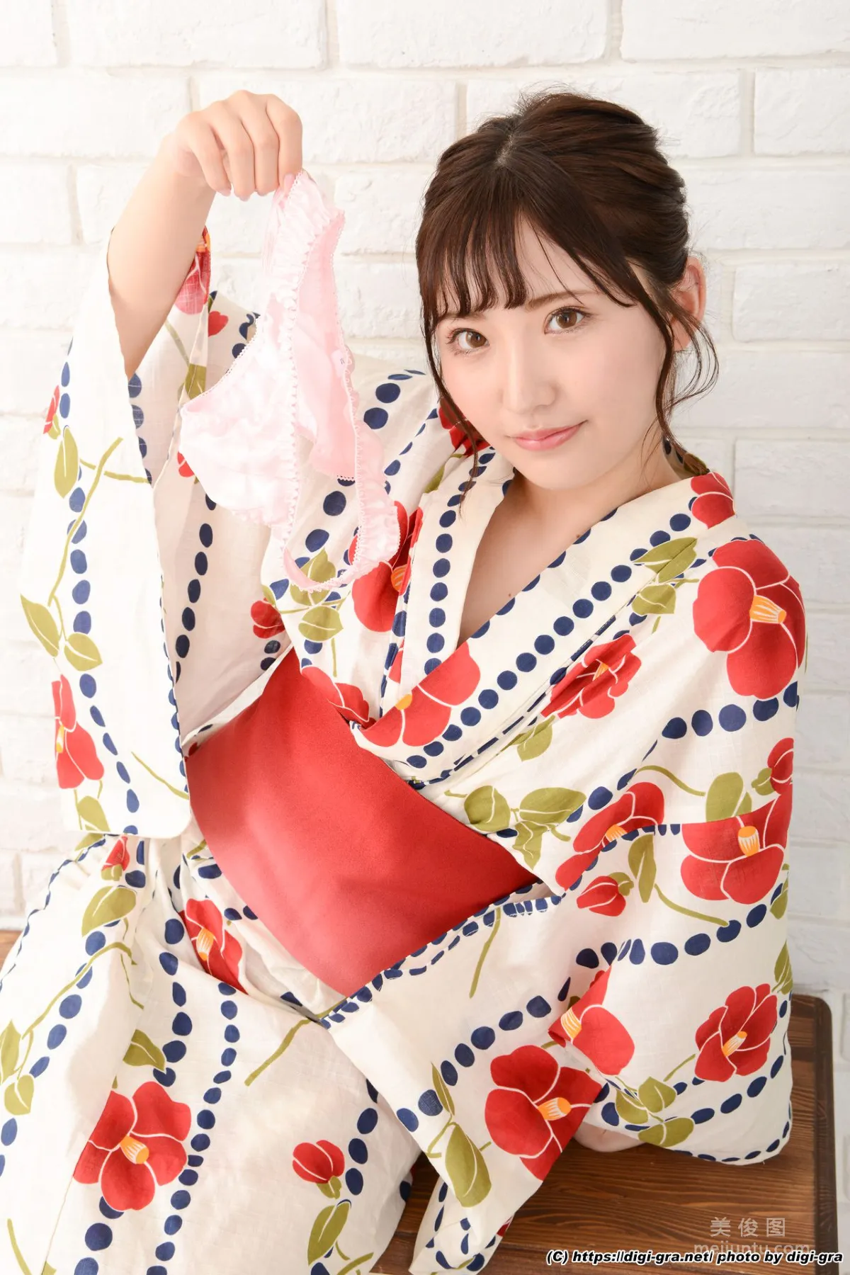 [Digi-Gra] 裡仲ゆい Yui Satonaka Photoset 03 60