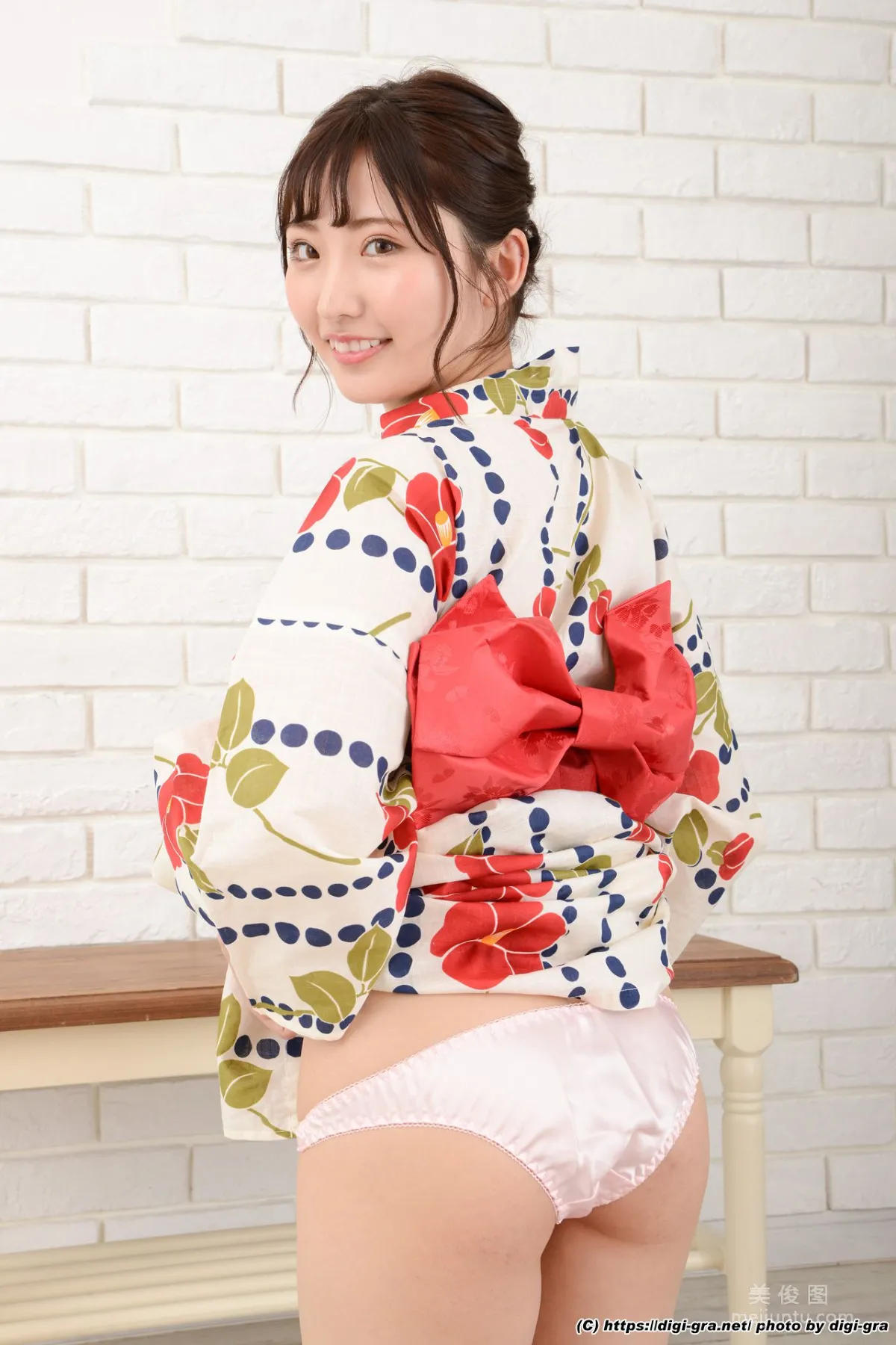 [Digi-Gra] 裡仲ゆい Yui Satonaka Photoset 03 24