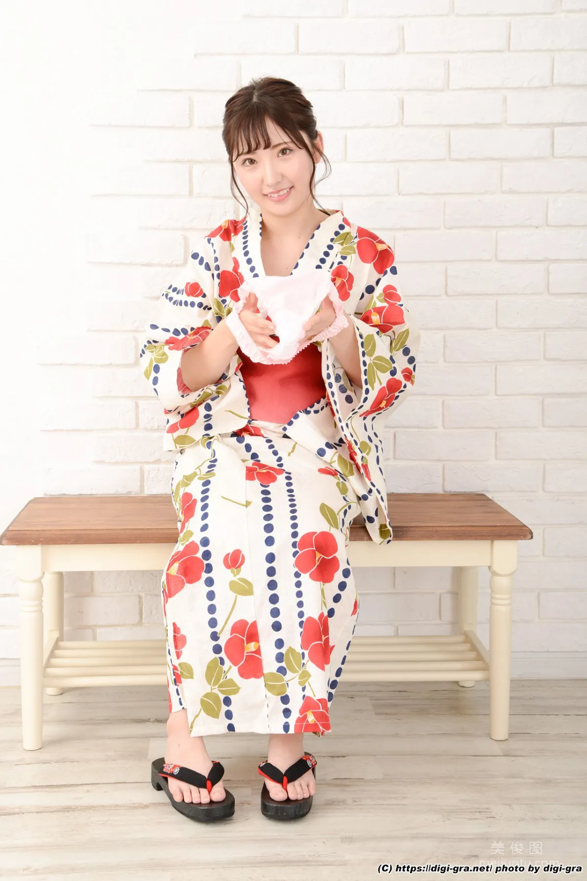 [Digi-Gra] 裡仲ゆい Yui Satonaka Photoset 03 61