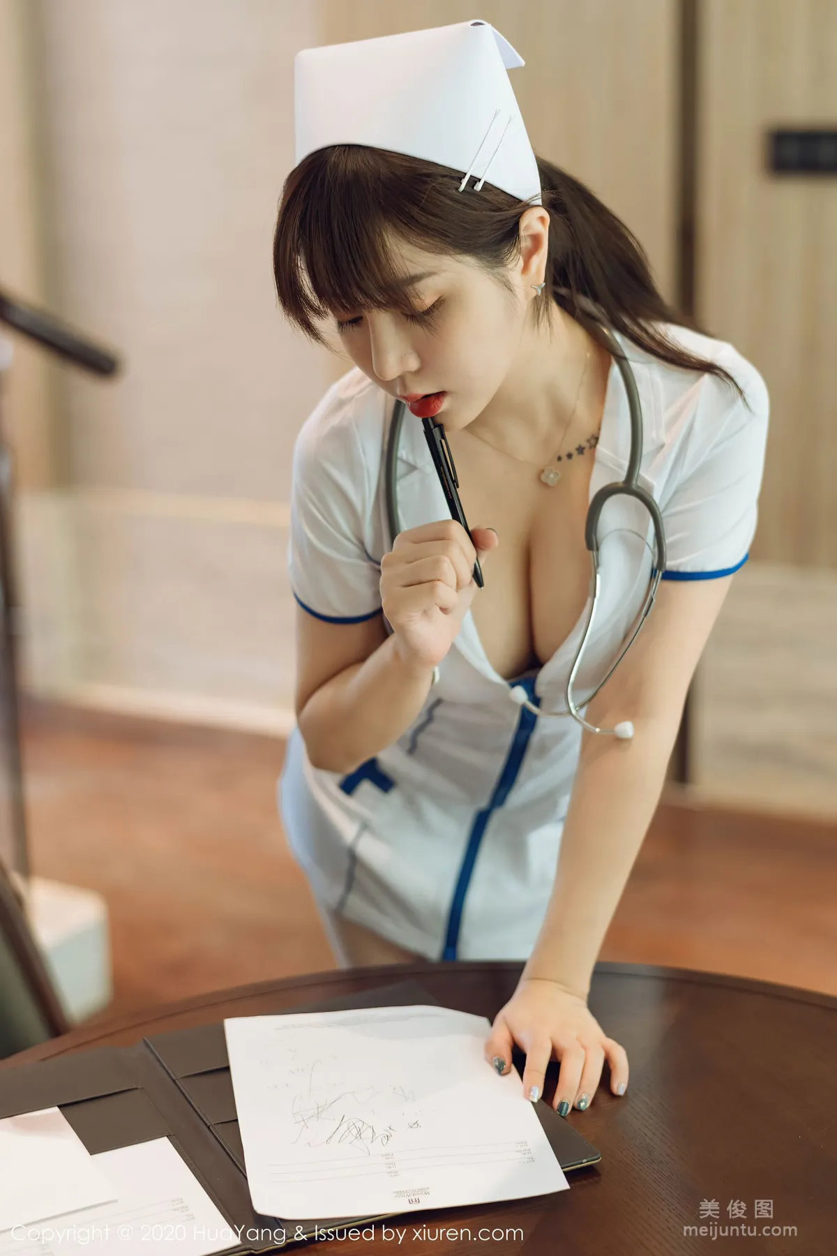 [HuaYang] Vol.330 Wang Yuchun - The Head Nurse's Private Gentle and Considerate Service~ photo 10