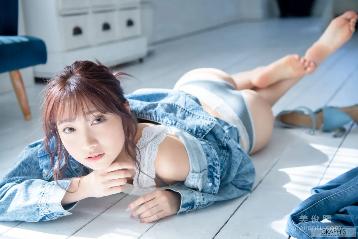 Anna Kami: Graphis photo 8