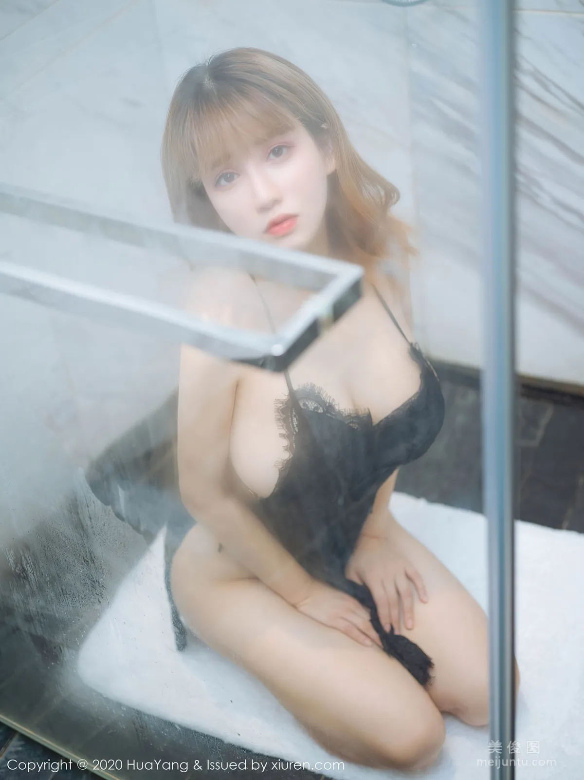[花漾HuaYang] Vol.311 周大萌 - 黑色的蕾絲睡衣在浴室中淋漓濕身 16