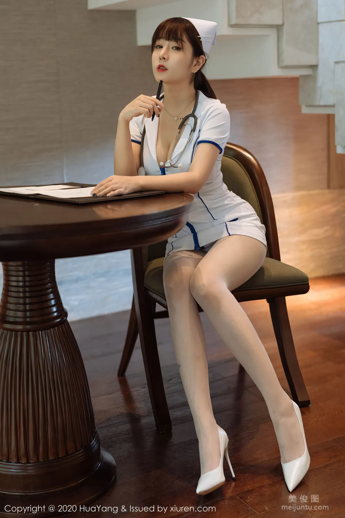 [HuaYang] Vol.330 Wang Yuchun - The Head Nurse's Private Gentle and Considerate Service~ photo 33
