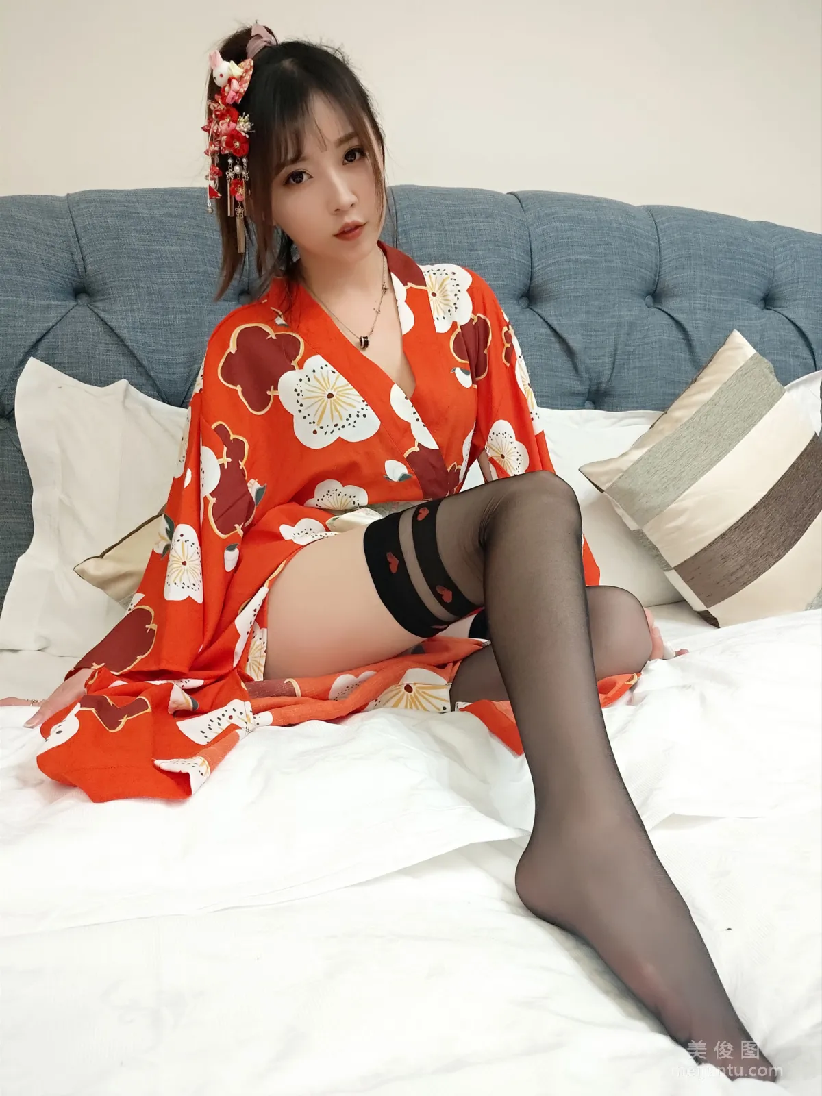 [Cosplay] Xiaonv Wulu Na - Kimono Peach Heart Black Stockings photo 15