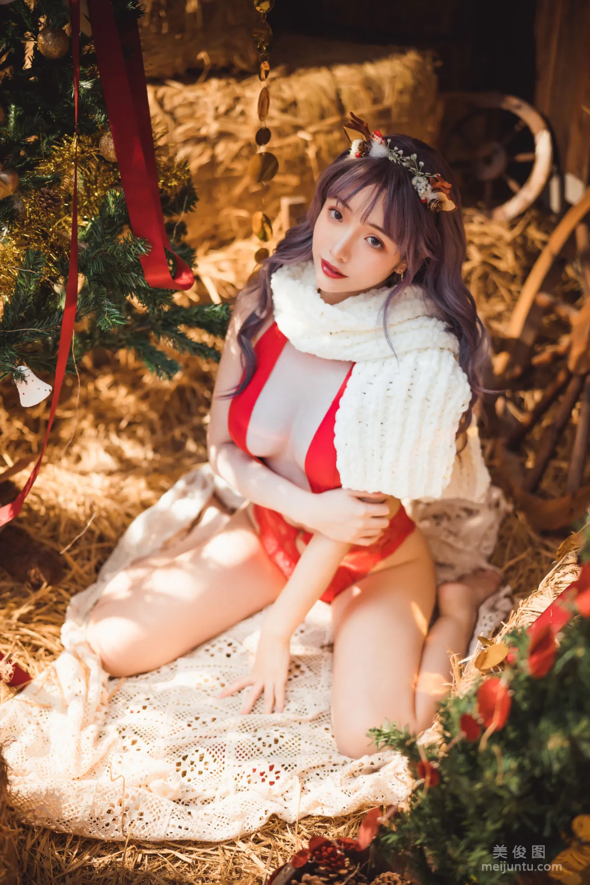 [Cosplay] 动漫博主雯妹 - 2020圣诞 写真套图3