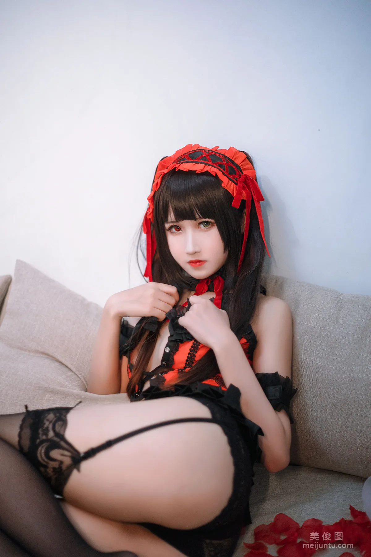 Sandu 69: Web Idols photo 1