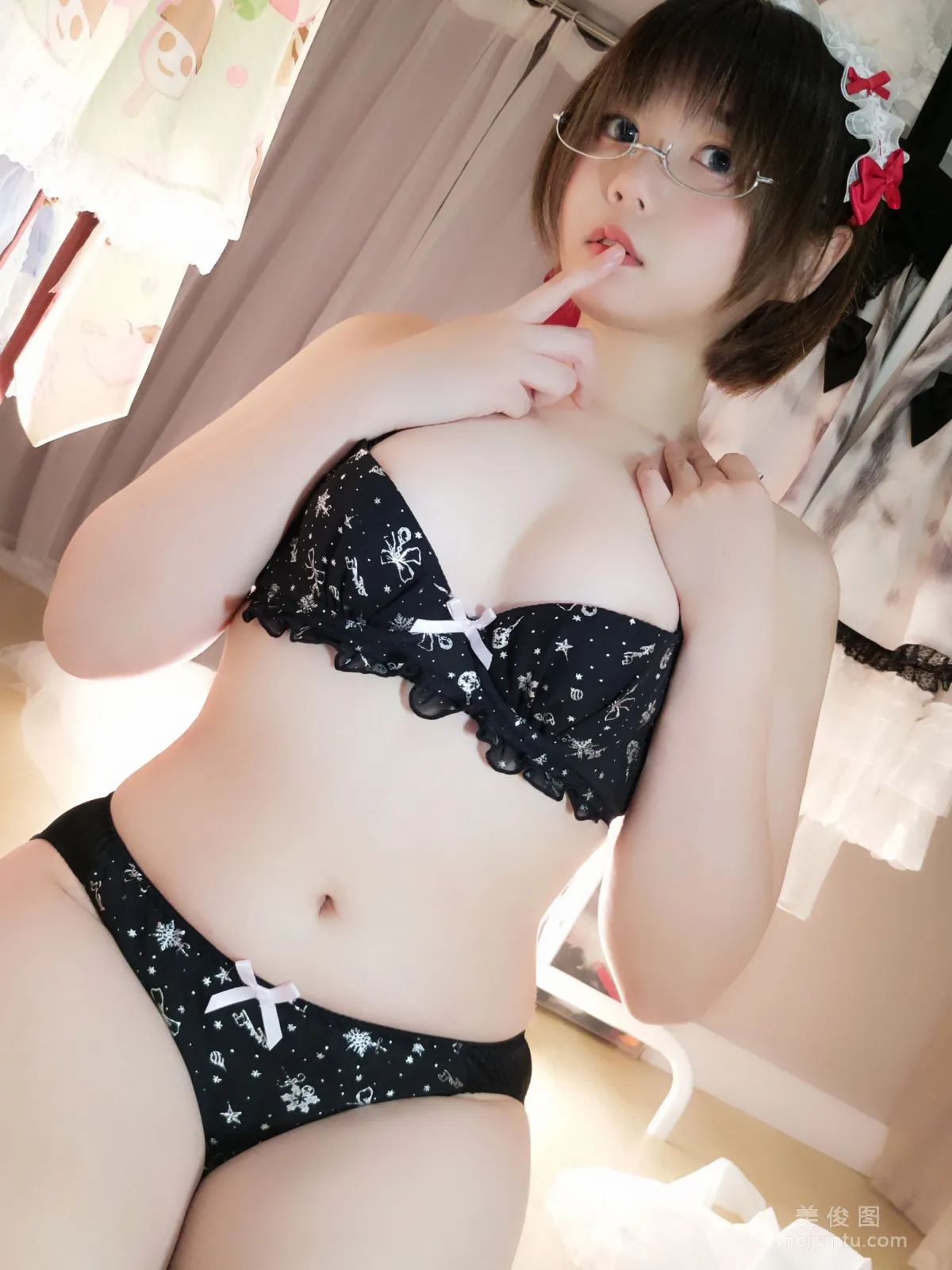 [Cosplay] Vol.25 きょう肉肉 - セクシーなメイド22