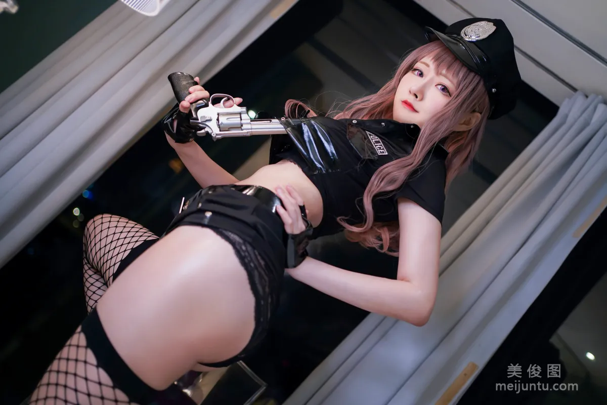 Arty Yati: Web Idols photo 12