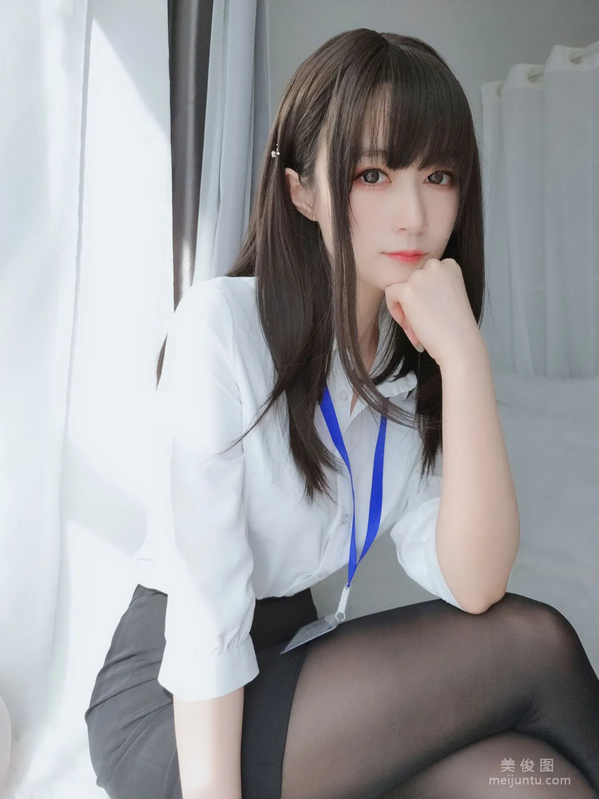 Baiyin 81: Web Idols photo 3