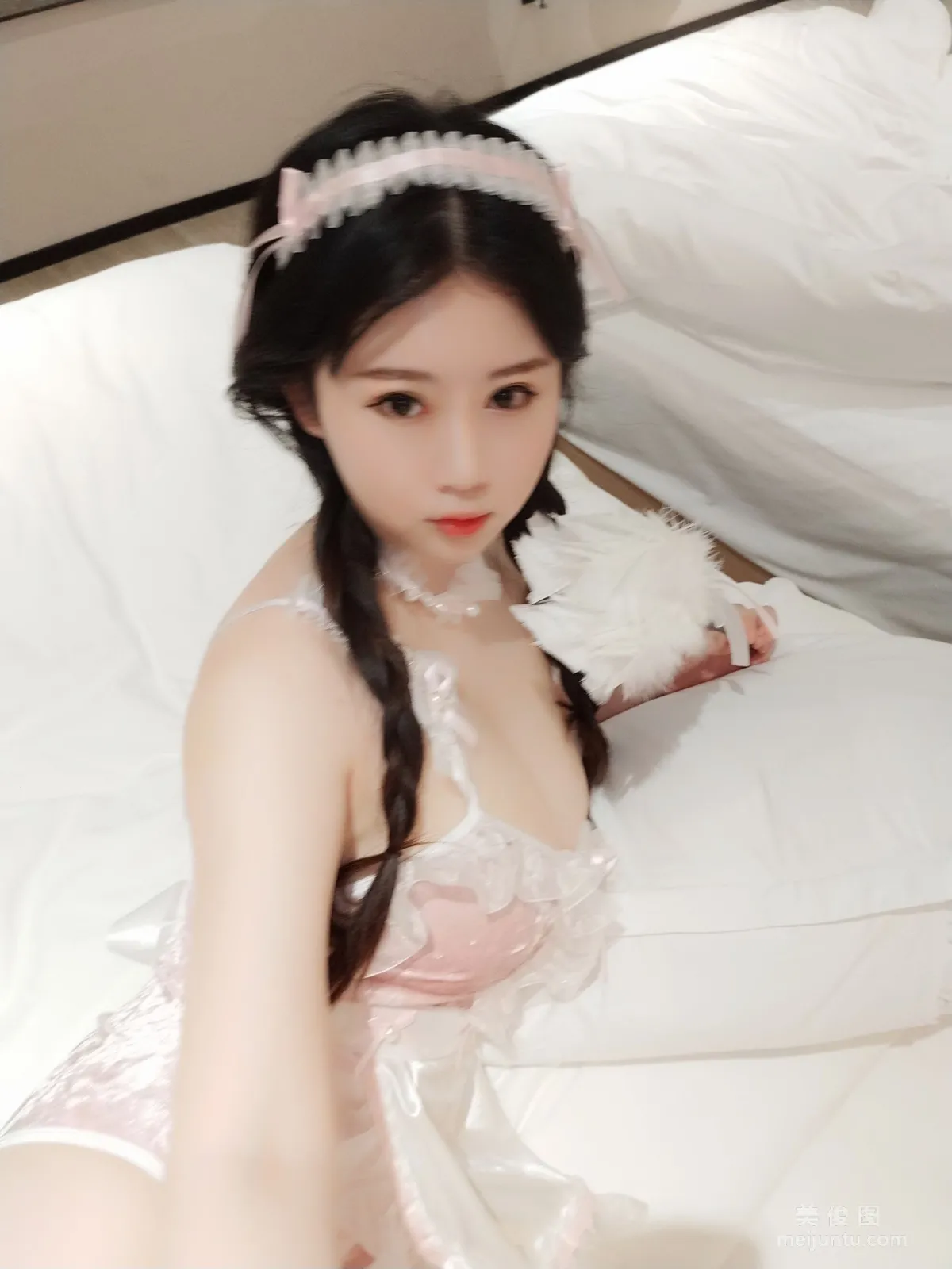 Shiyi Jiangya: Web Idols photo 38