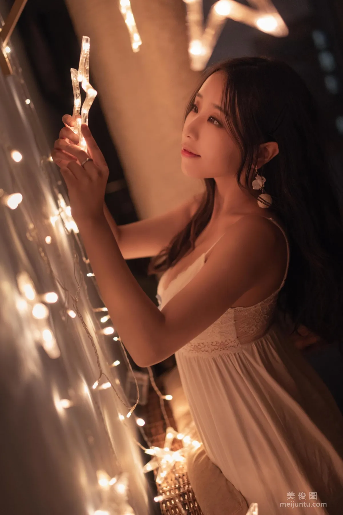 [Cosplay] 穆零Mu0 - 灯下睡衣 8