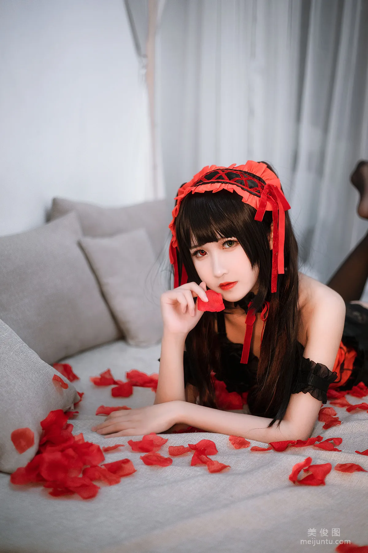 Sandu 69: Web Idols photo 4