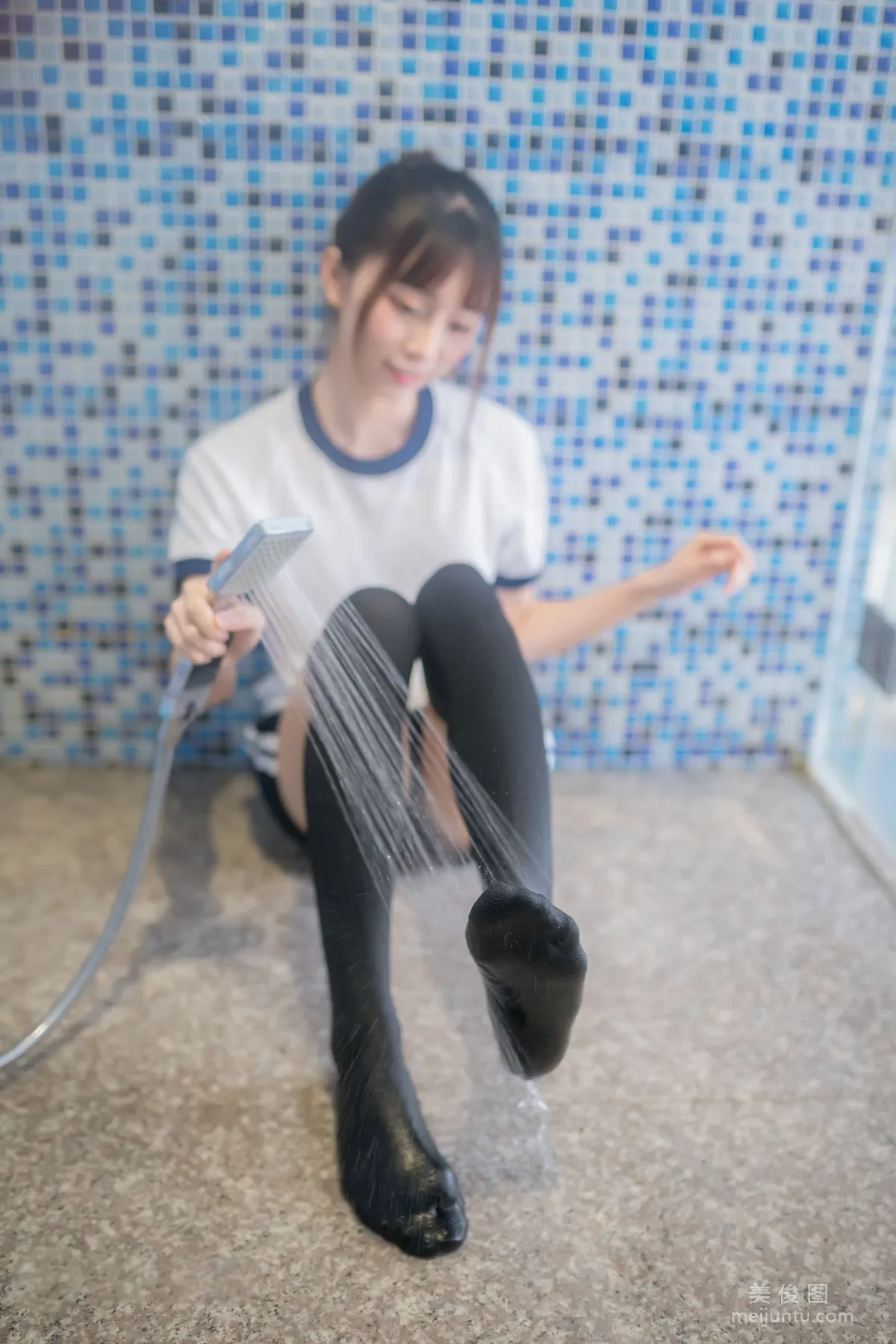 Qi Tailang: Web Idols photo 5