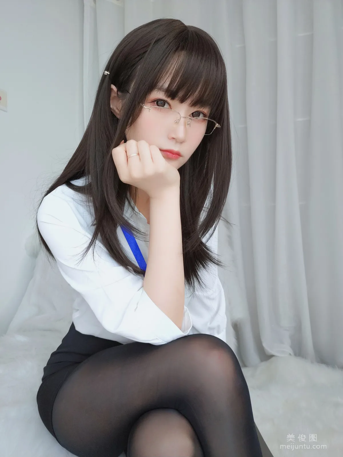 Baiyin 81: Web Idols photo 27