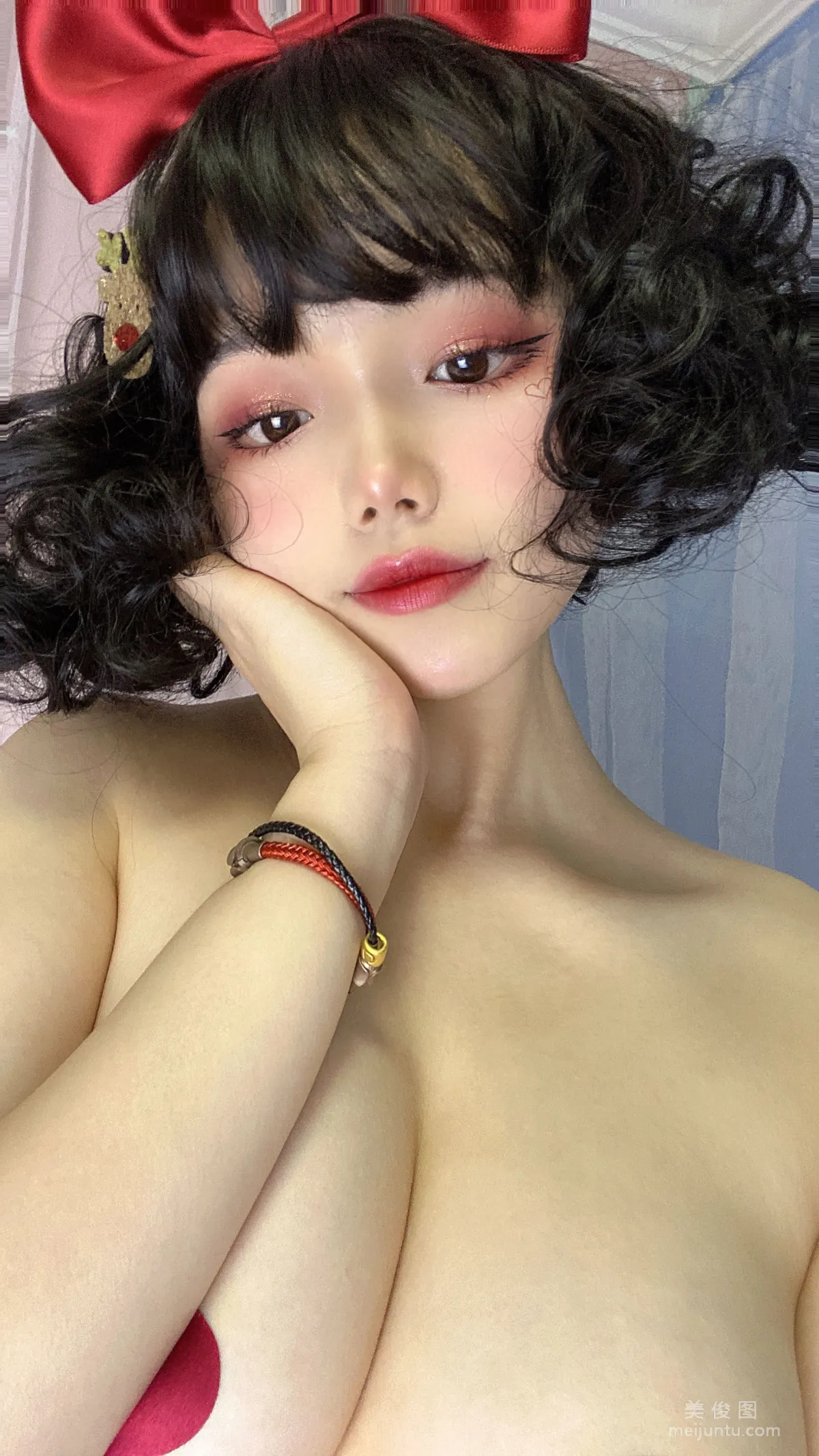 [Cosplay] 七月喵子 - 遲到的聖誕節 寫真套圖 2