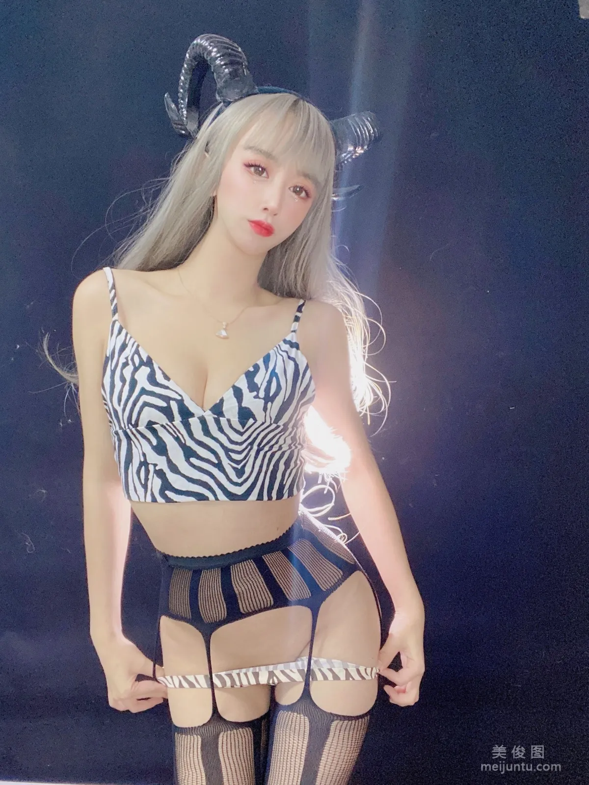 [Cosplay] Mixianxian sama, Succubus Photo Set photo 8
