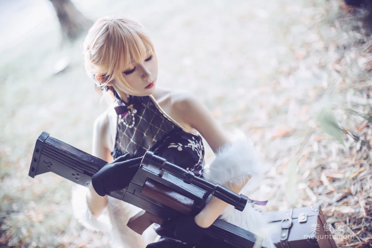 Coser Yiyi: Web Idols photo 12