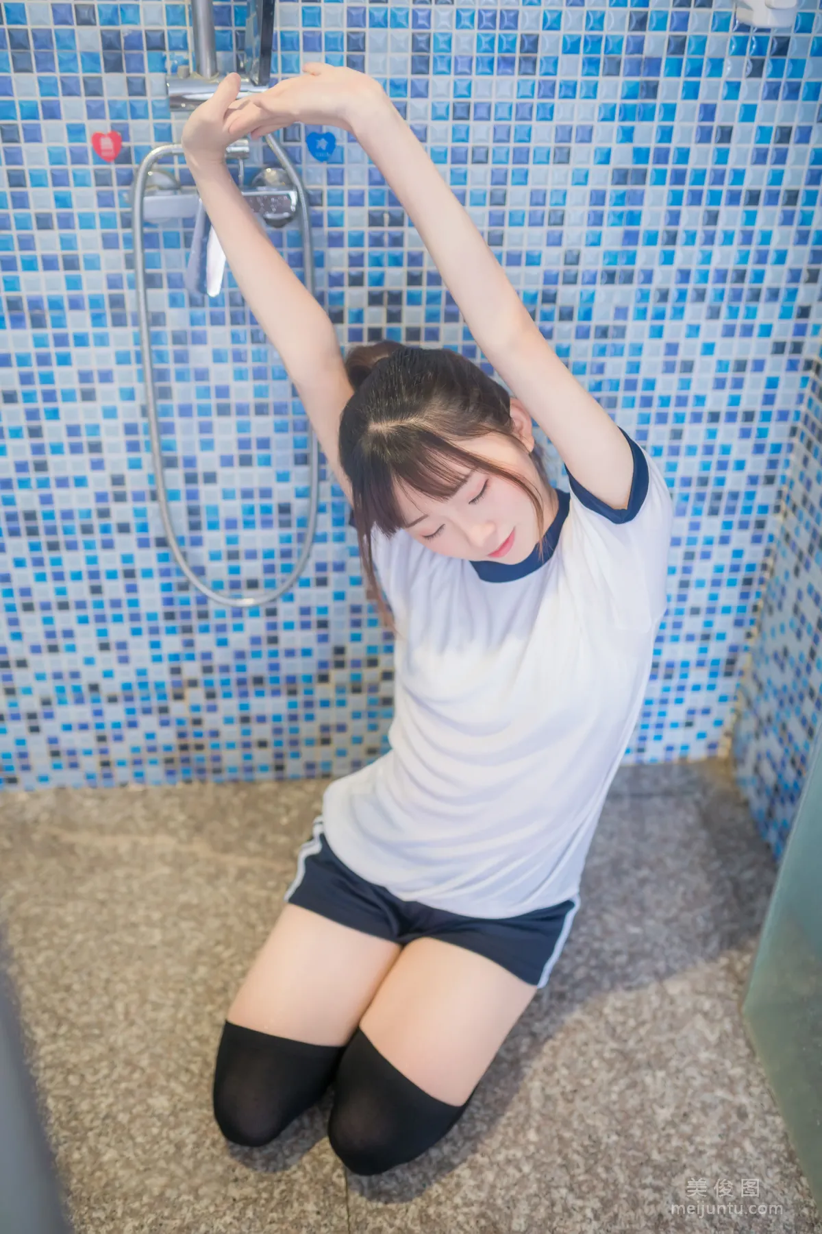 Qi Tailang: Web Idols photo 20