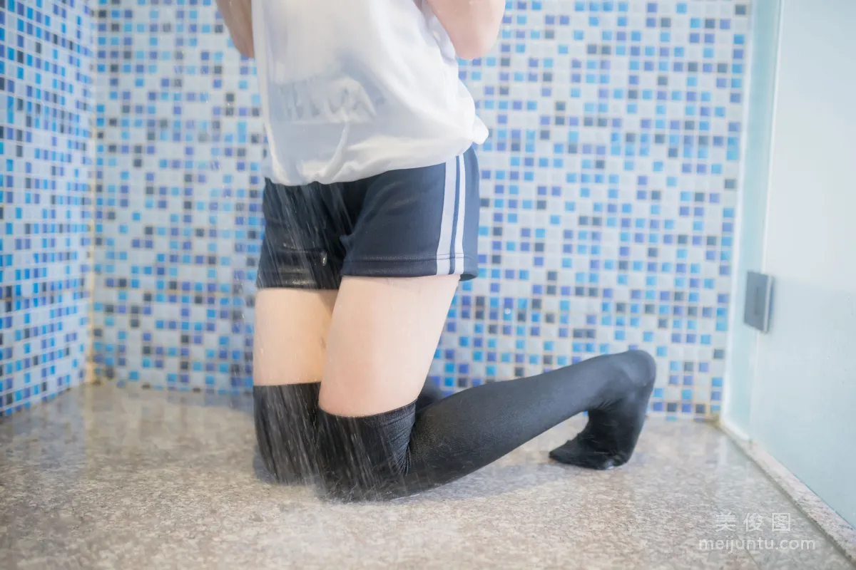 Qi Tailang: Web Idols photo 21