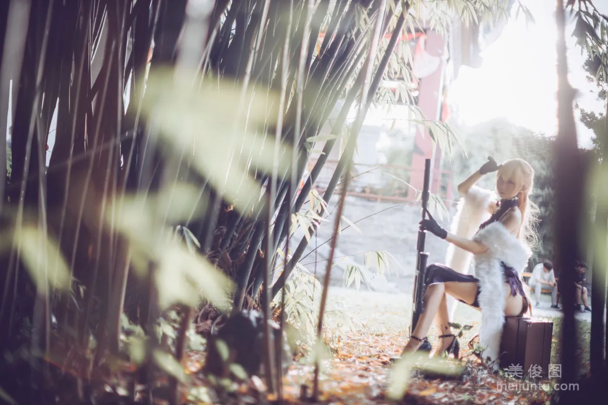 Coser Yiyi: Web Idols photo 4