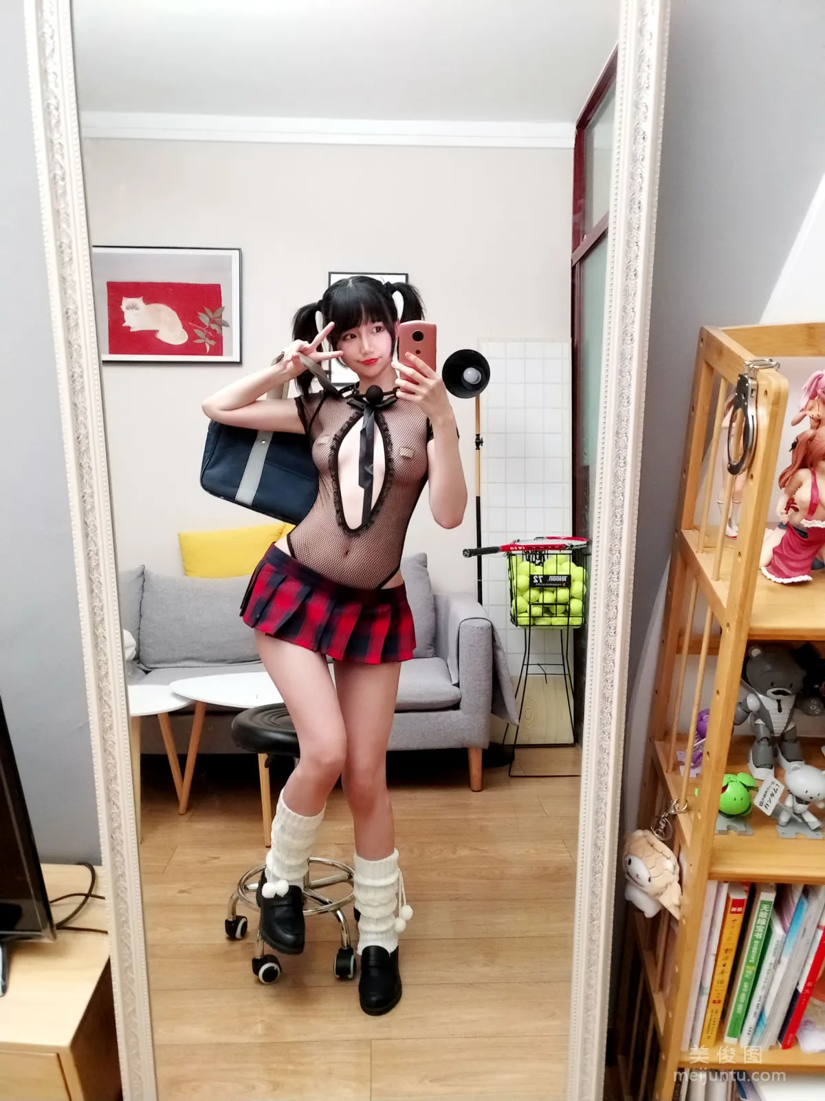 Mo Wumiao: Web Idols photo 2