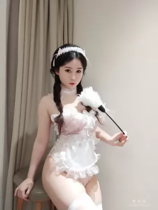 [Cosplay] 是依醬呀 - 冬季女友 寫真套圖