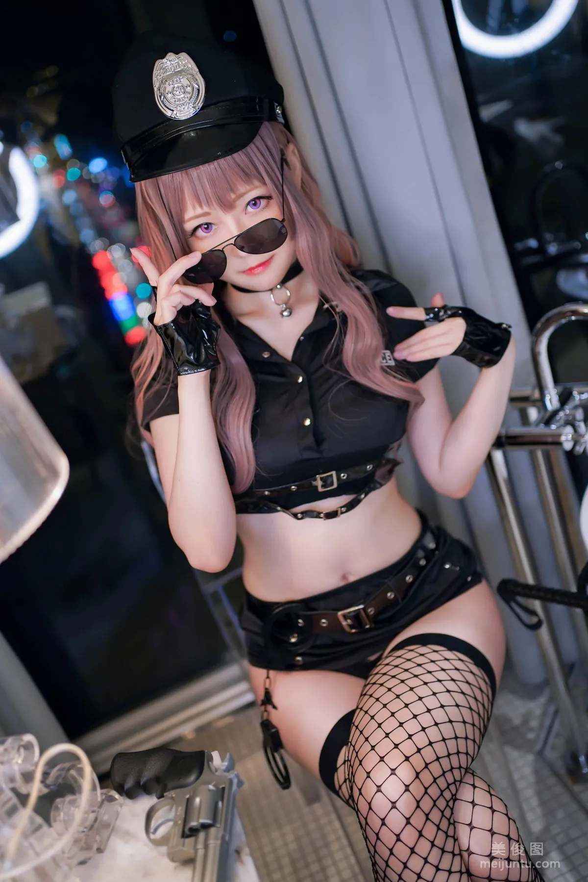 Arty Yati: Web Idols photo 1
