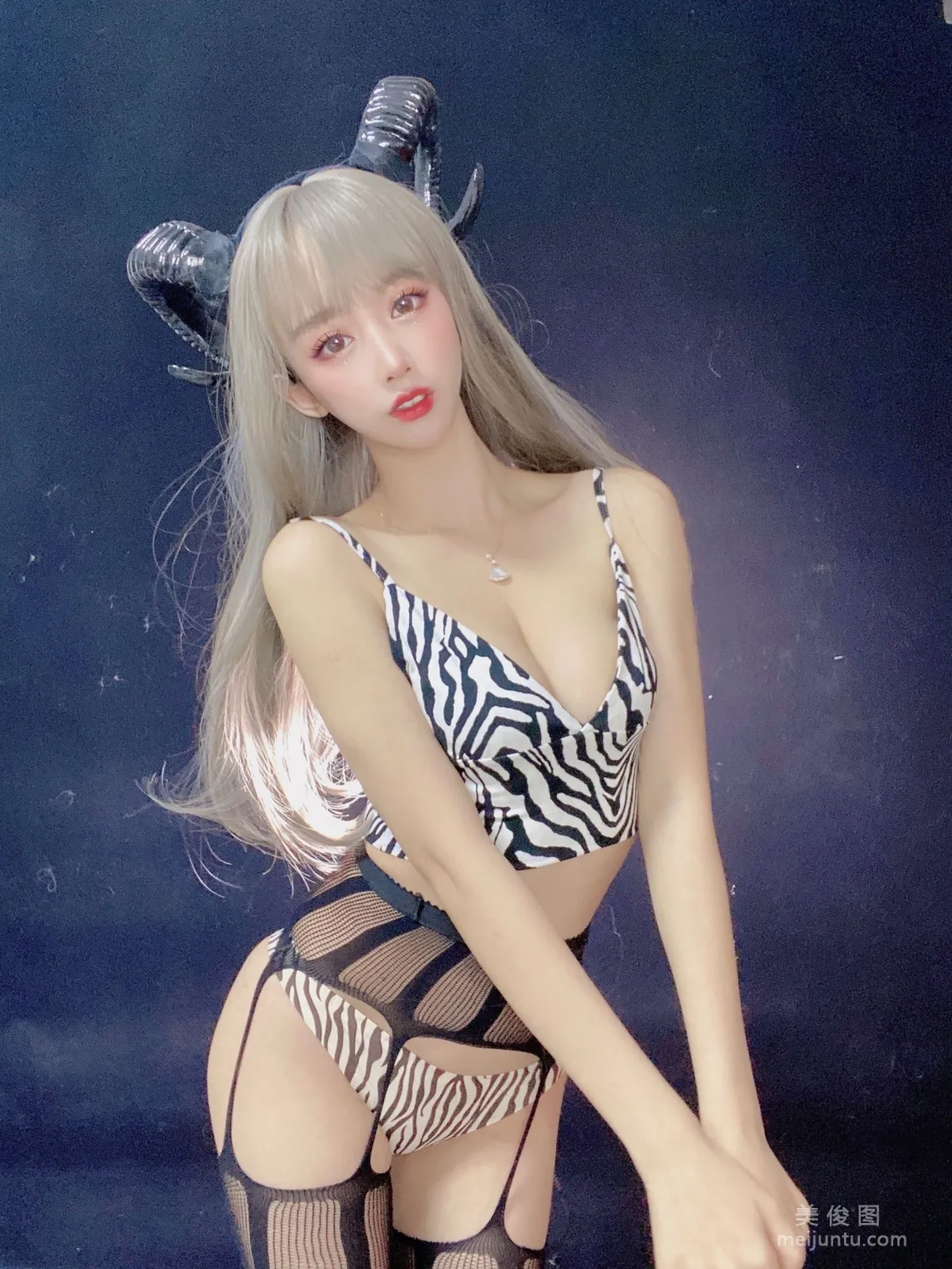 [Cosplay] Mixianxian sama, Succubus Photo Set photo 11