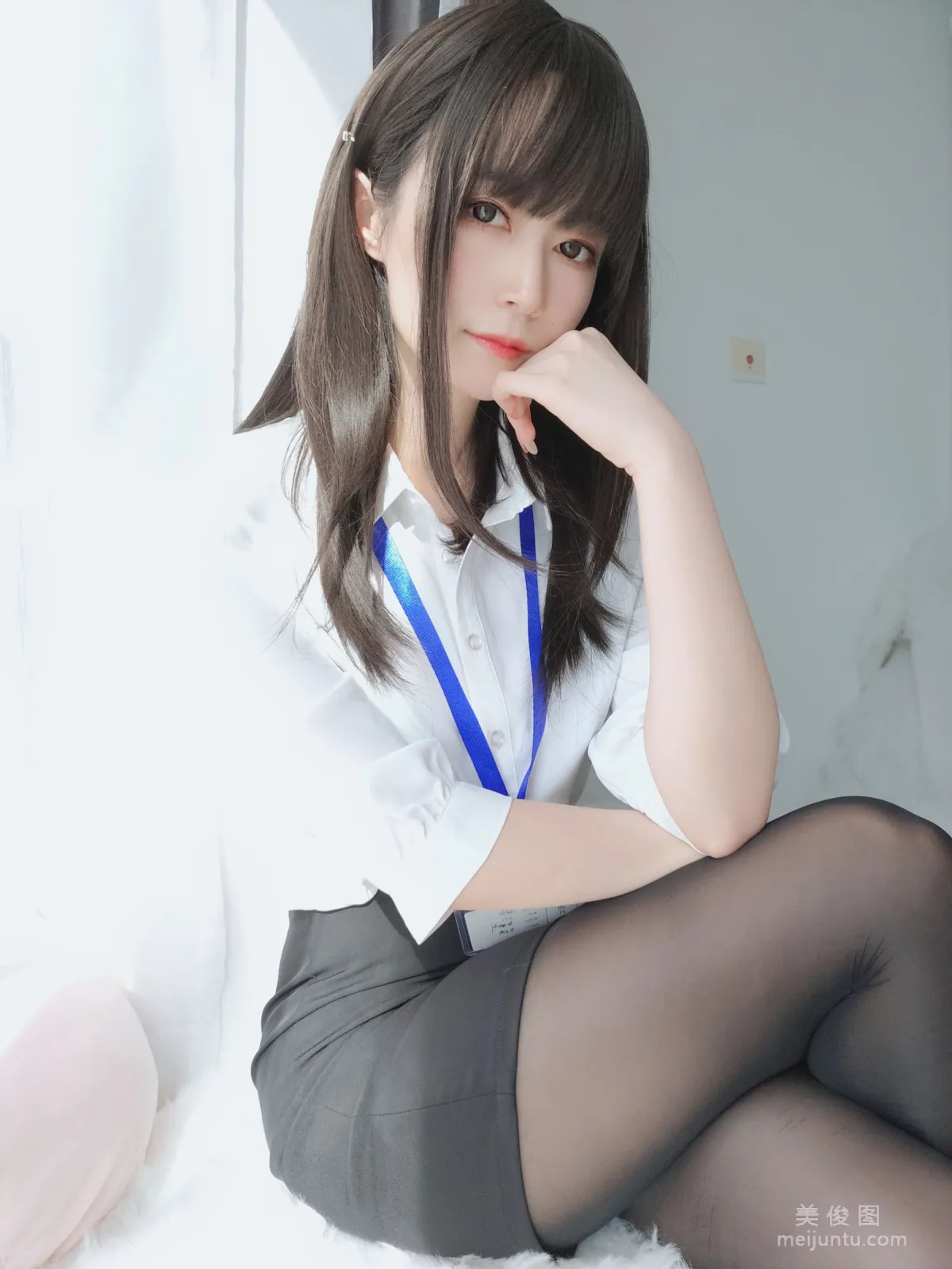 Baiyin 81: Web Idols photo 10