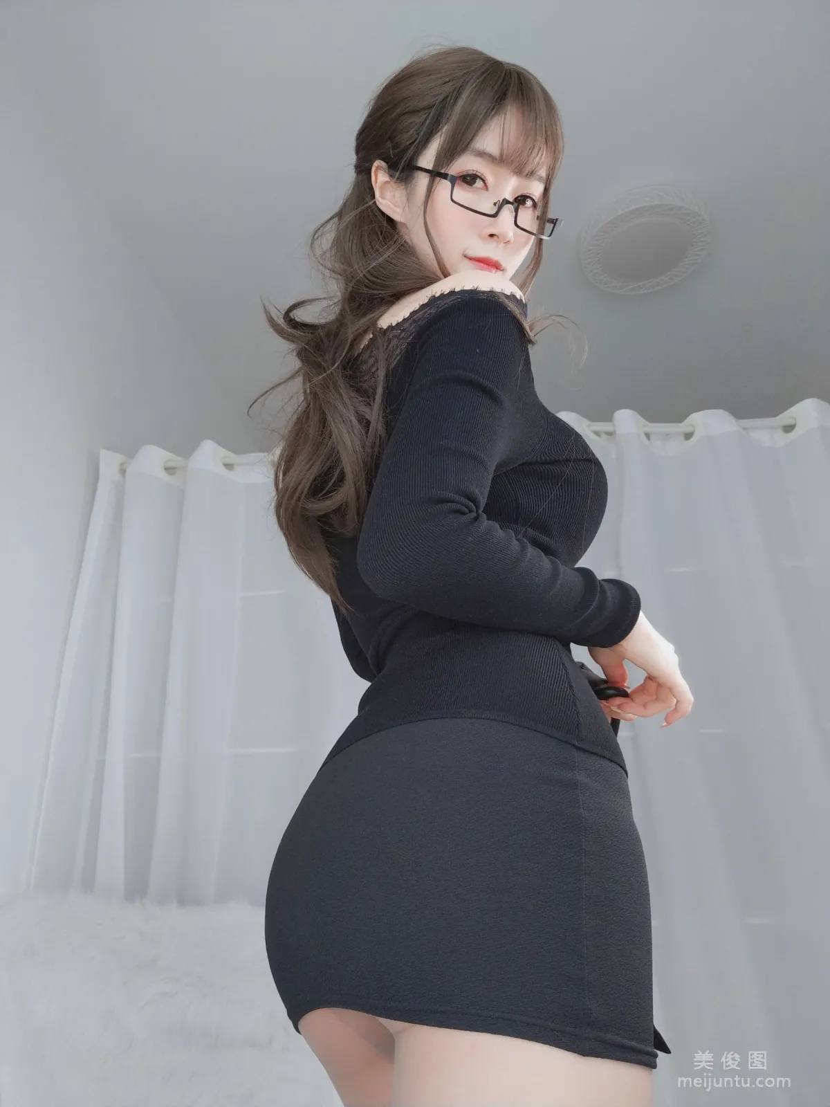 Baiyin 81: Web Idols photo 16