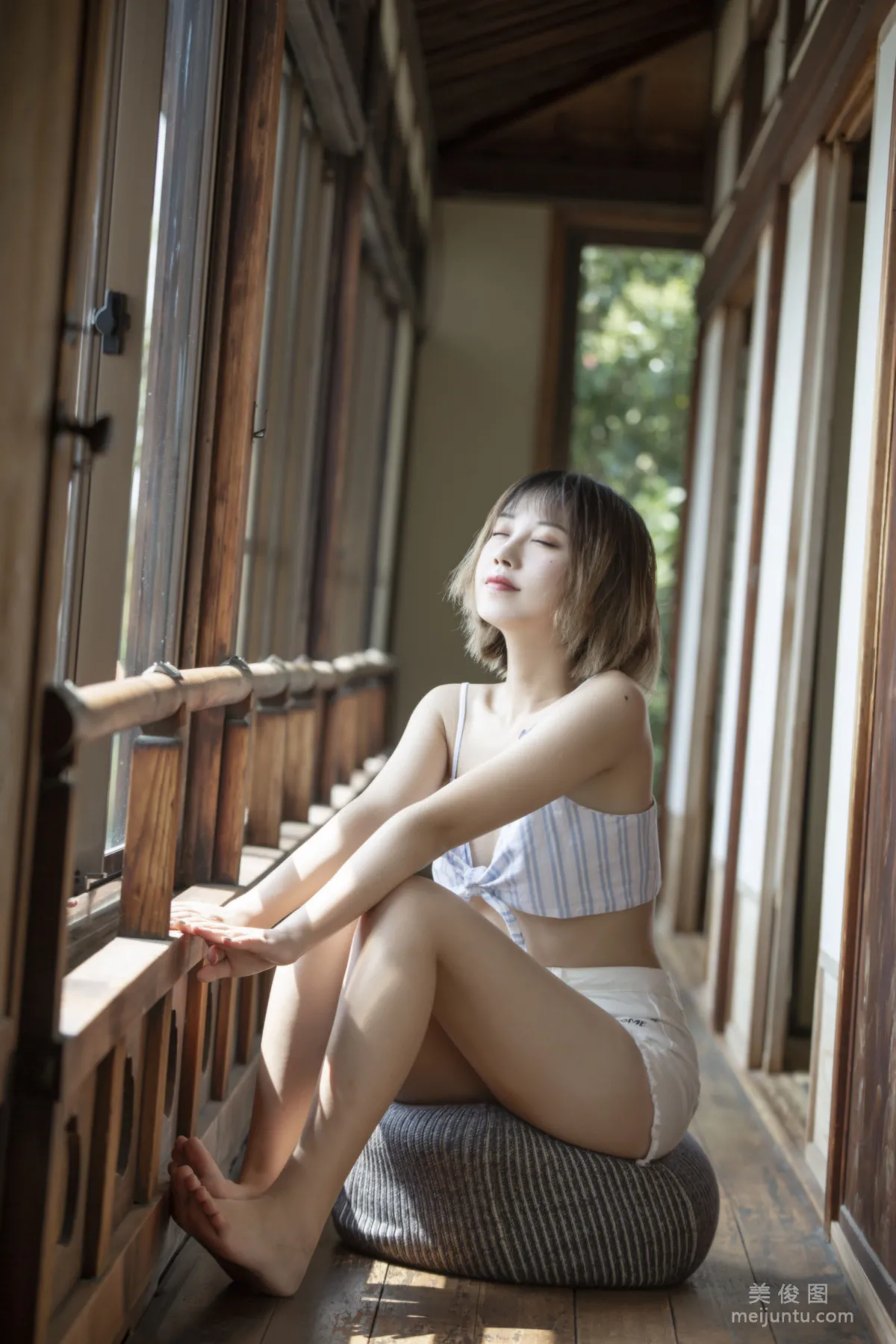 [Cosplay] Nianxue ww - Things in June Photo Set photo 22