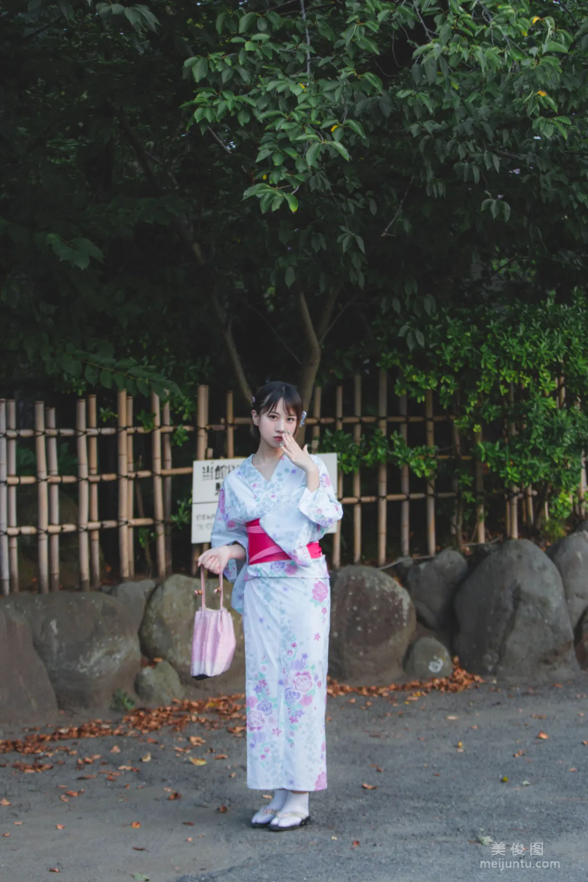 [Cosplay] Nianxue ww - Things in June Photo Set photo 89