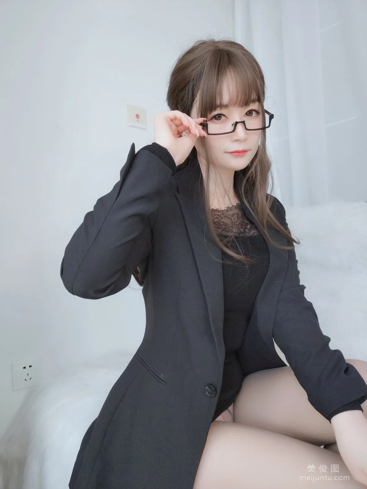 Baiyin 81: Web Idols photo 3