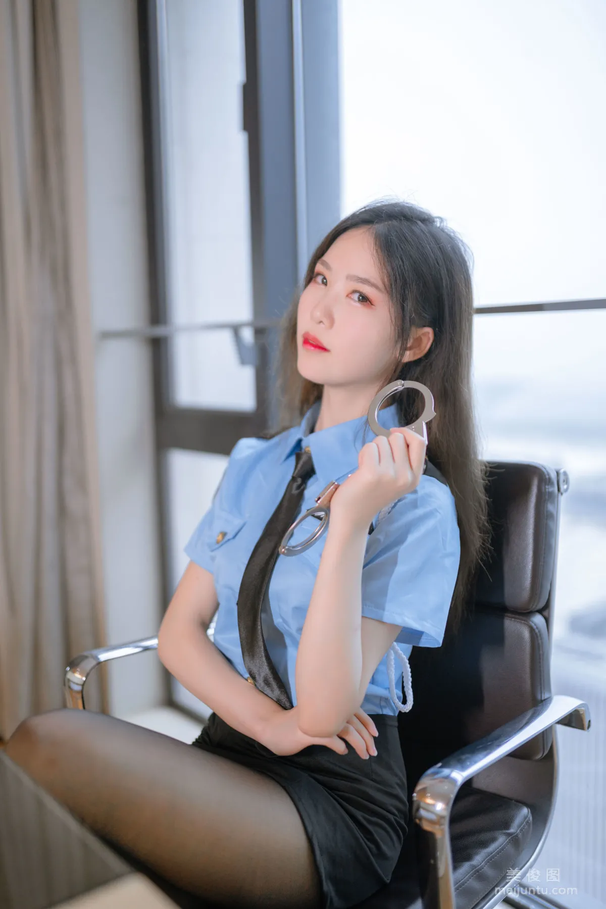 [Cosplay] Douniang Lishi, Policewoman Photo Set photo 9